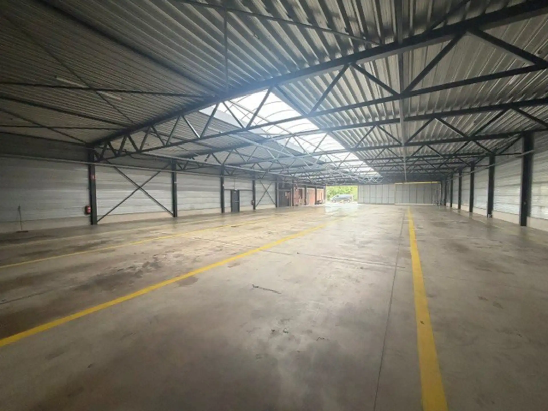 Commerciële ruimte te huur foto 2