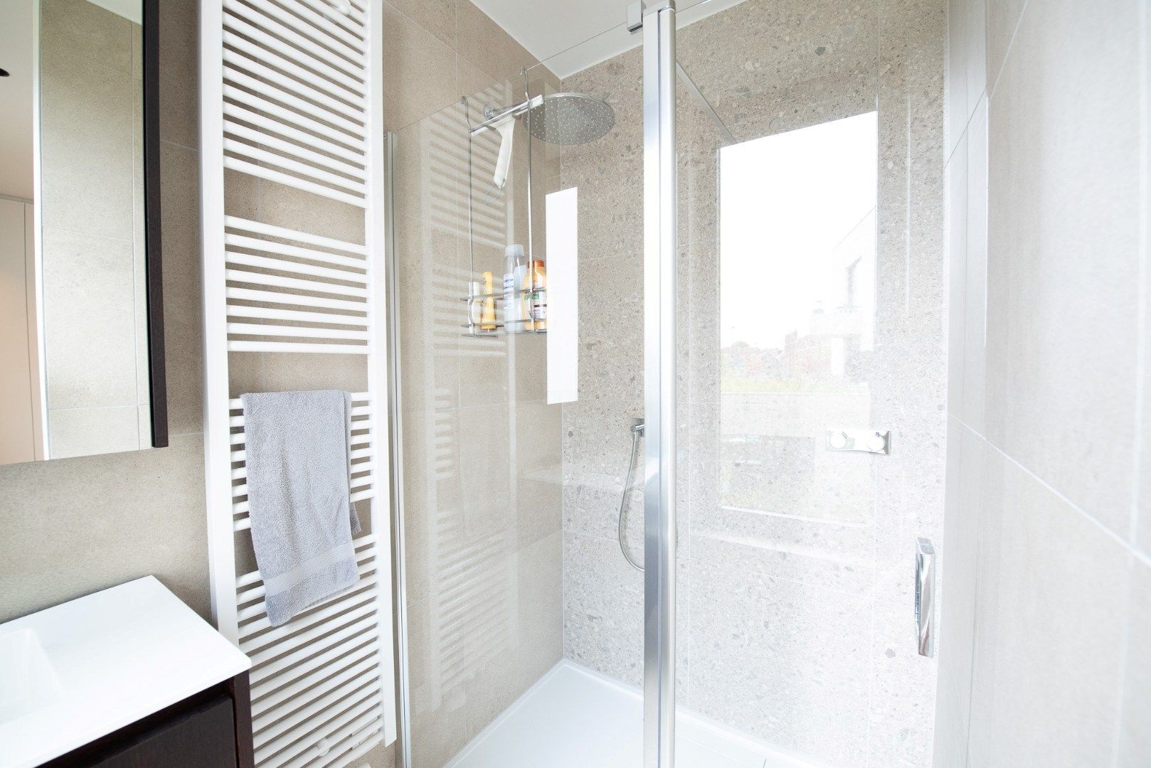 Luxueus appartement nabij de markt van Deinze. foto 14