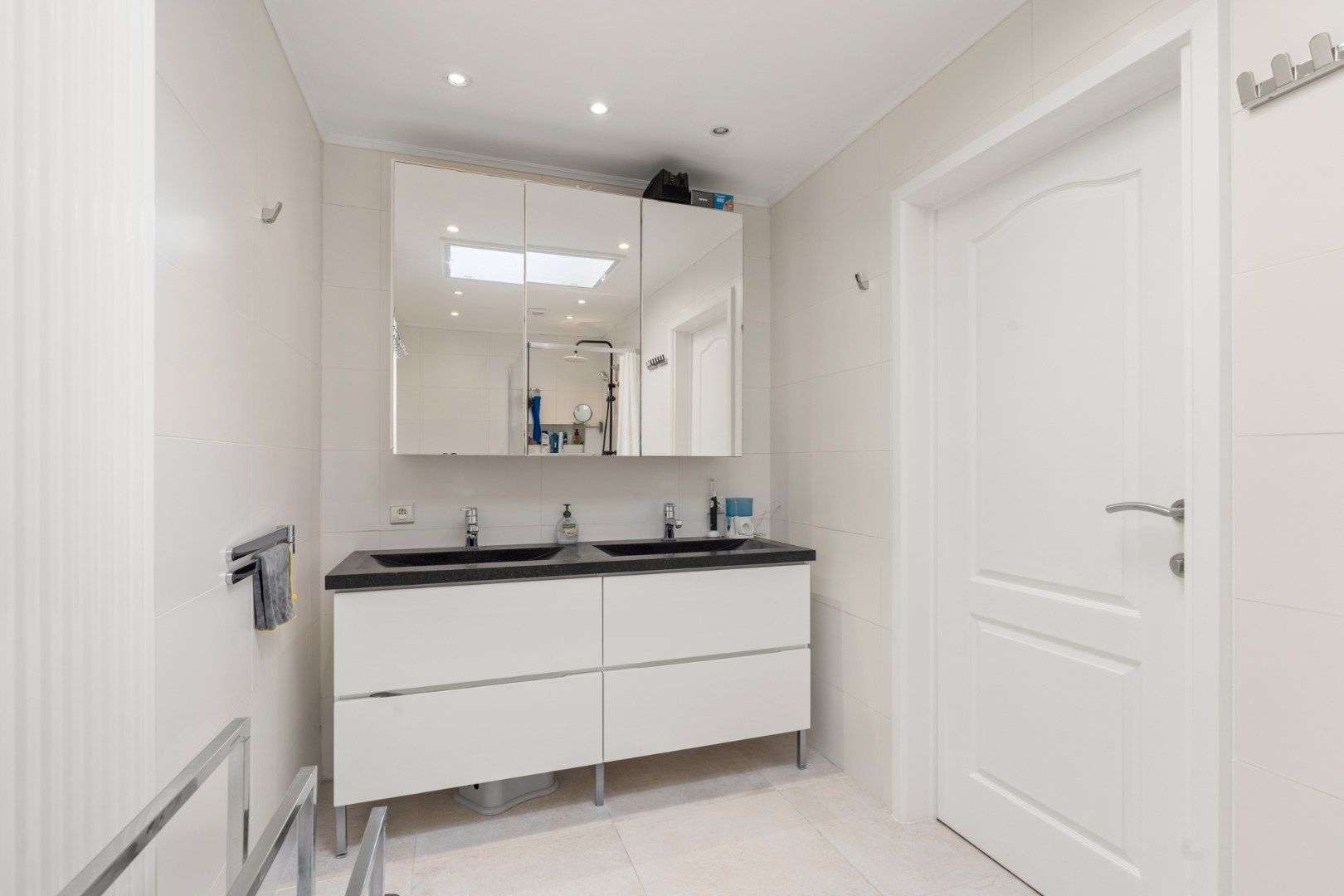 Ruime instapklaar bungalow op topligging foto 11