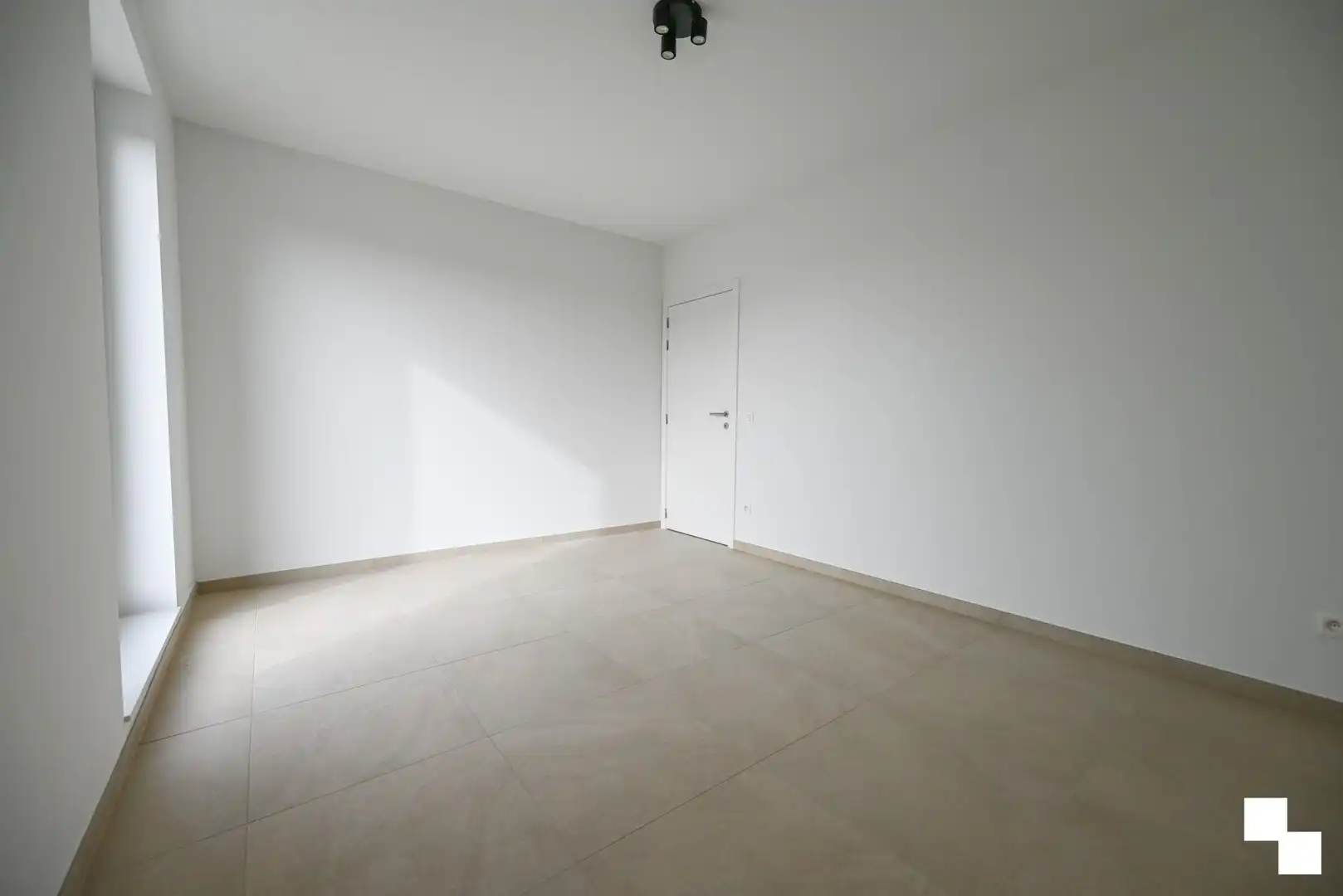 Energiezuinig penthouse met zonneterras te Izegem foto 28