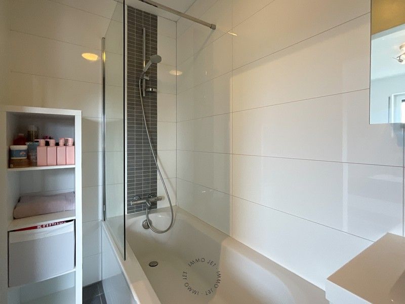 Modern 1-slaapkamer appartement nabij centrum Zwijndrecht foto 8