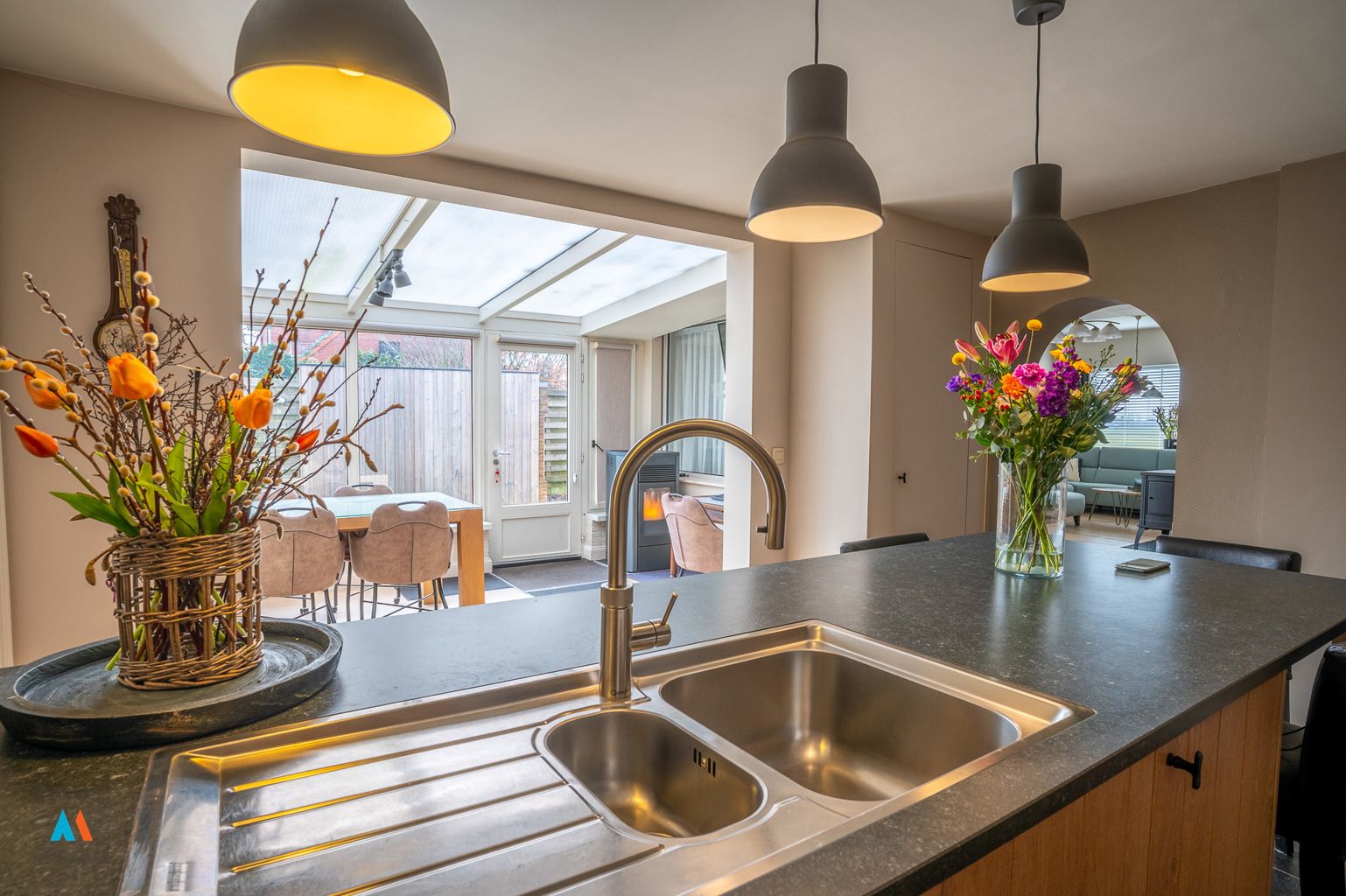 Ruime gezinswoning met grote tuin in Meer foto 9