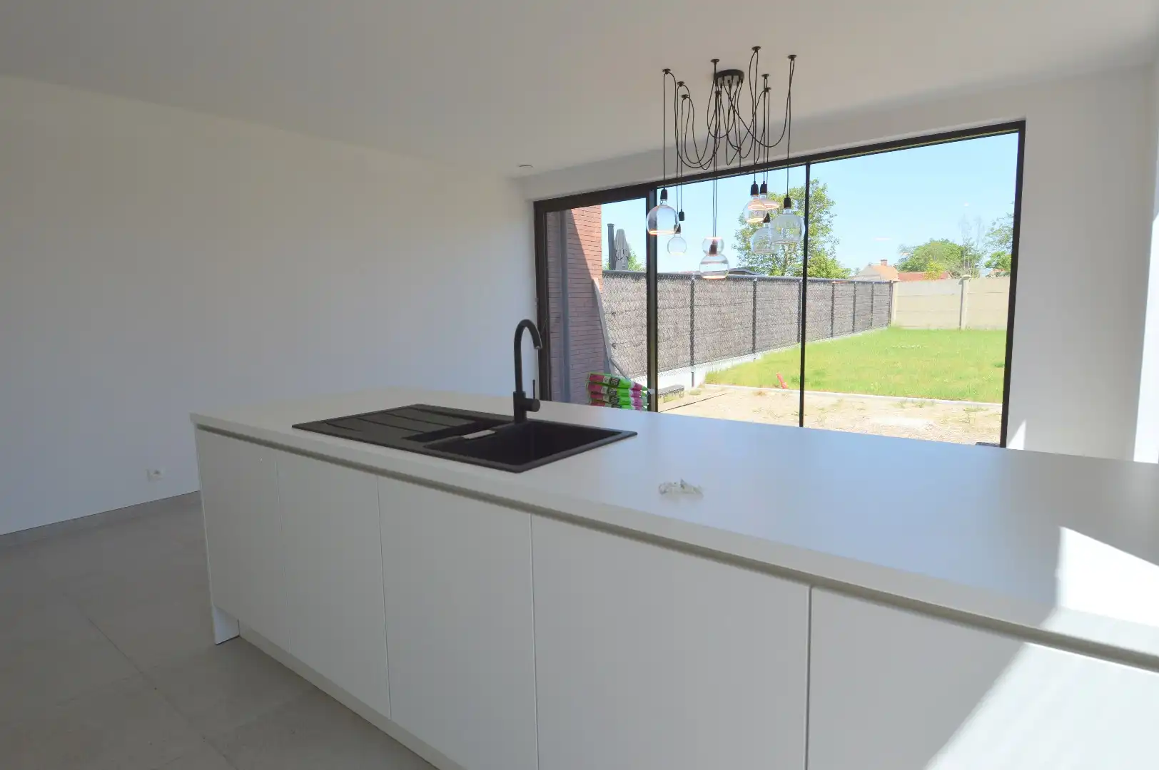 Ruime nieuwbouwwoning met 3 slaapkamers en tuin in Gullegem foto 2