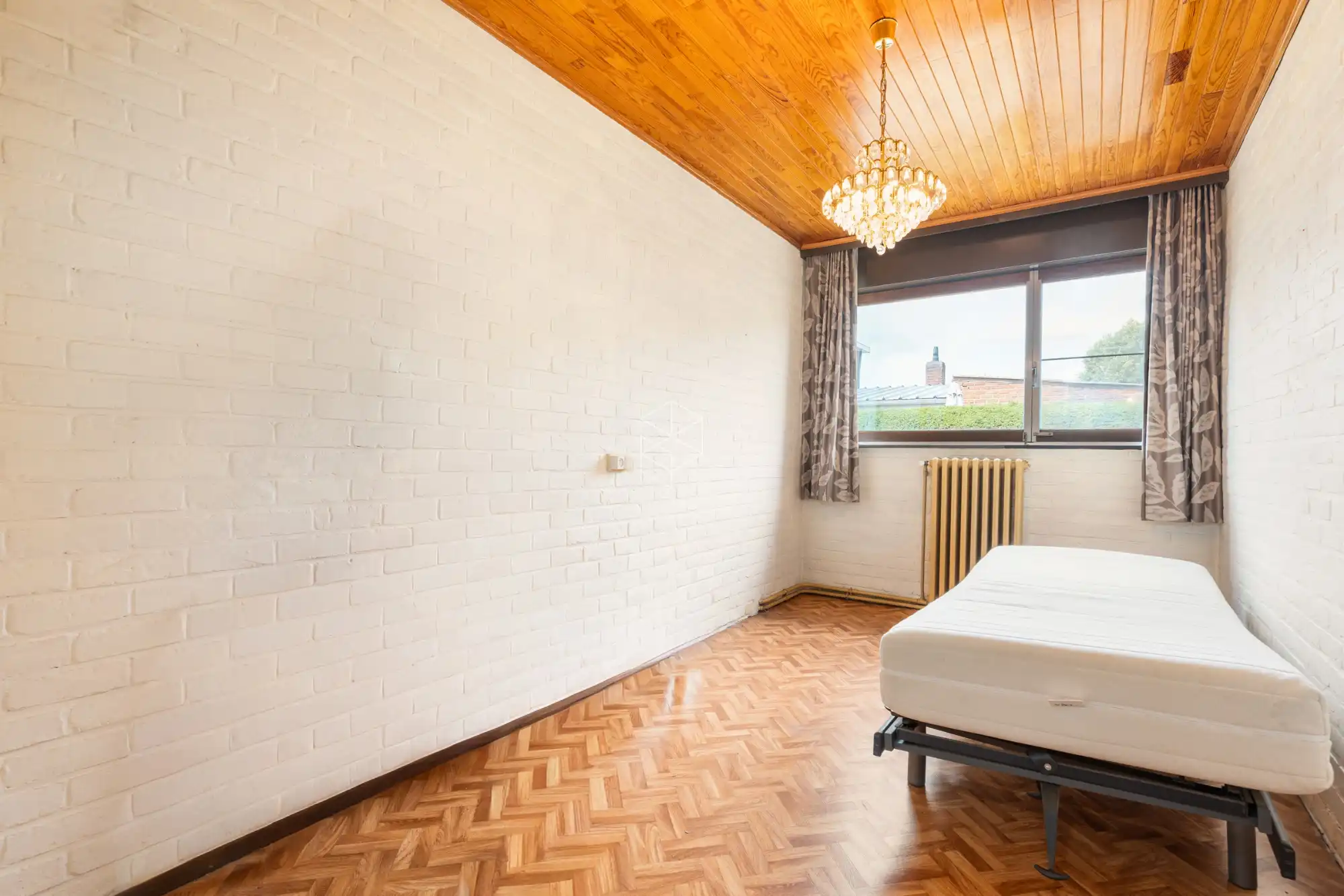 Centraal gelegen gelijkvloerse woning met royale tuin op 1656m² foto 16