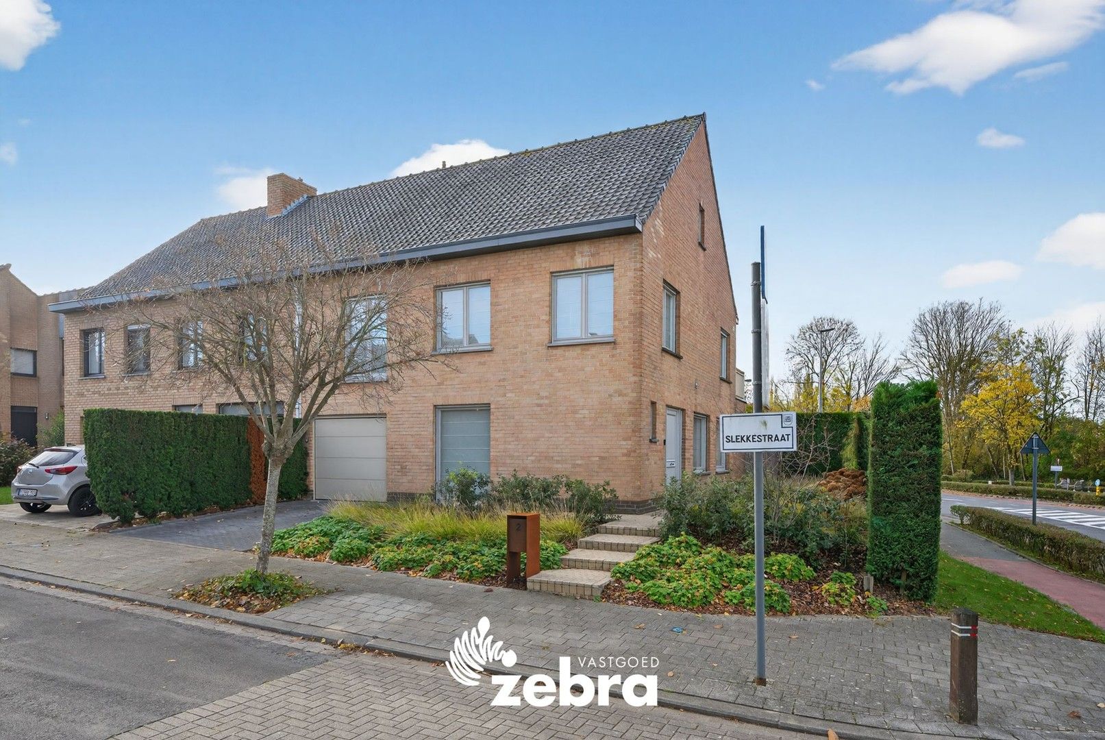 Energiezuinige halfopen bebouwing met zuidwestgerichte tuin te Kortrijk (Marke)! foto {{pictureIndex}}