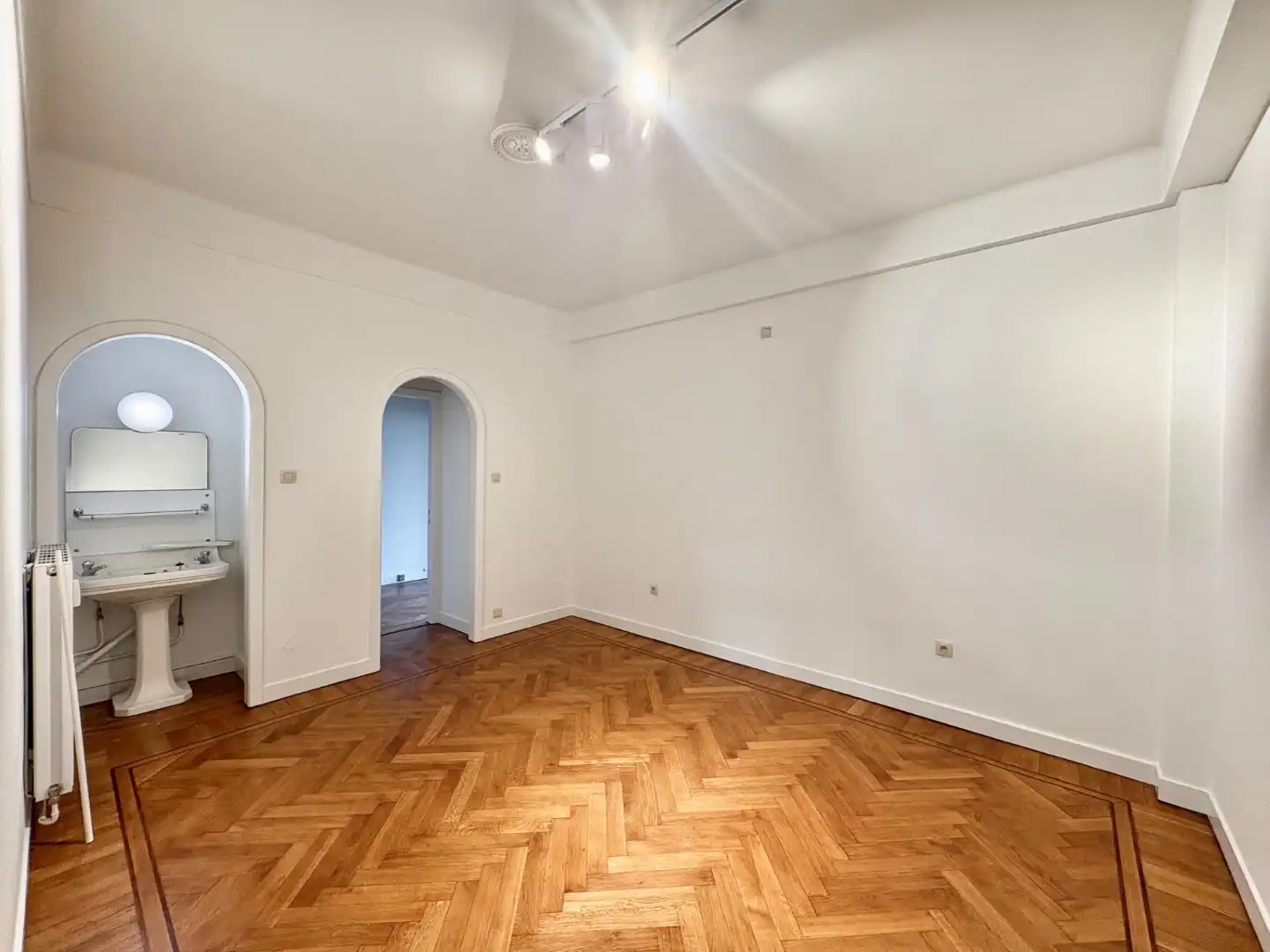 Instapklaar 2-slaapkamerappartement met zijzicht op de Meir ca. 140 m² foto 6
