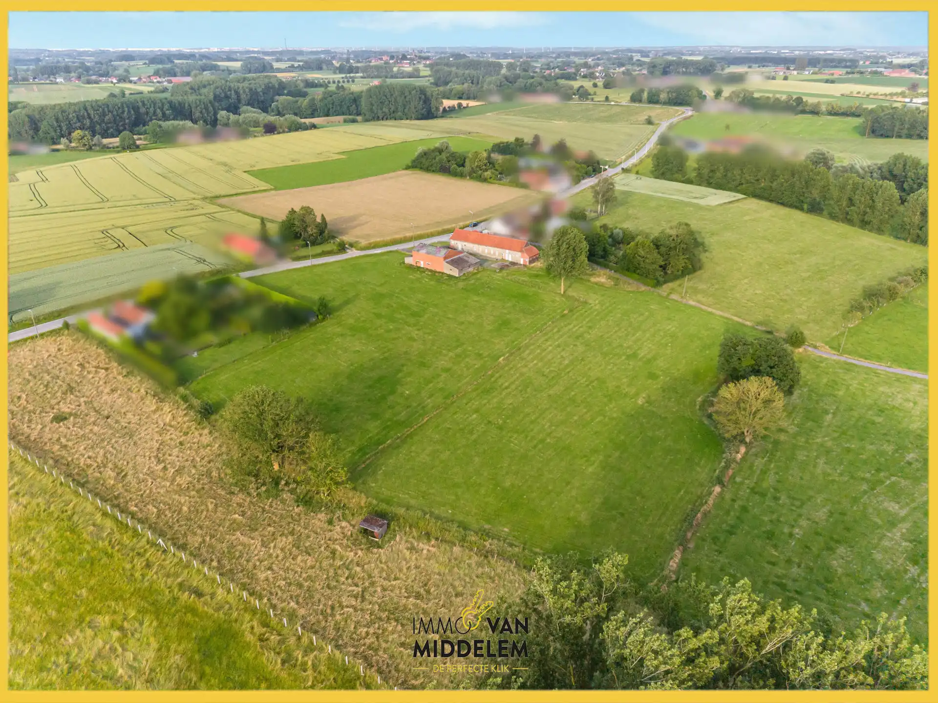 PRACHTIG GELEGEN TE RENOVEREN HOEVE OP +/- 1,50 HECTARE foto 6