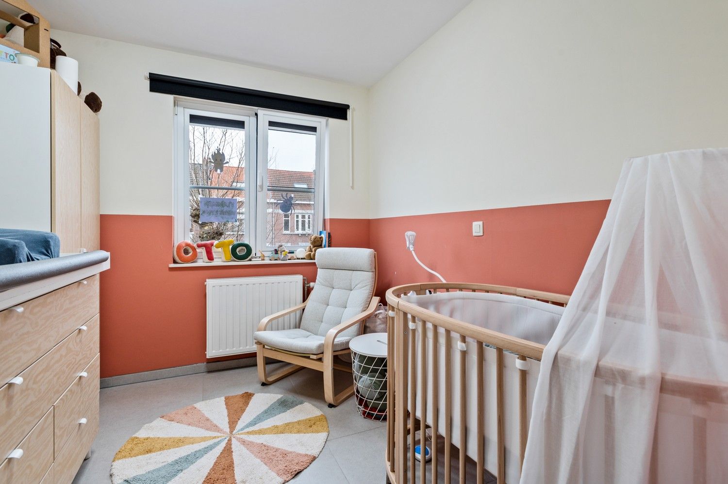 Instapklaar recent appartement met 3 slaapkamers en terras op centrale locatie te Schoten! foto 15