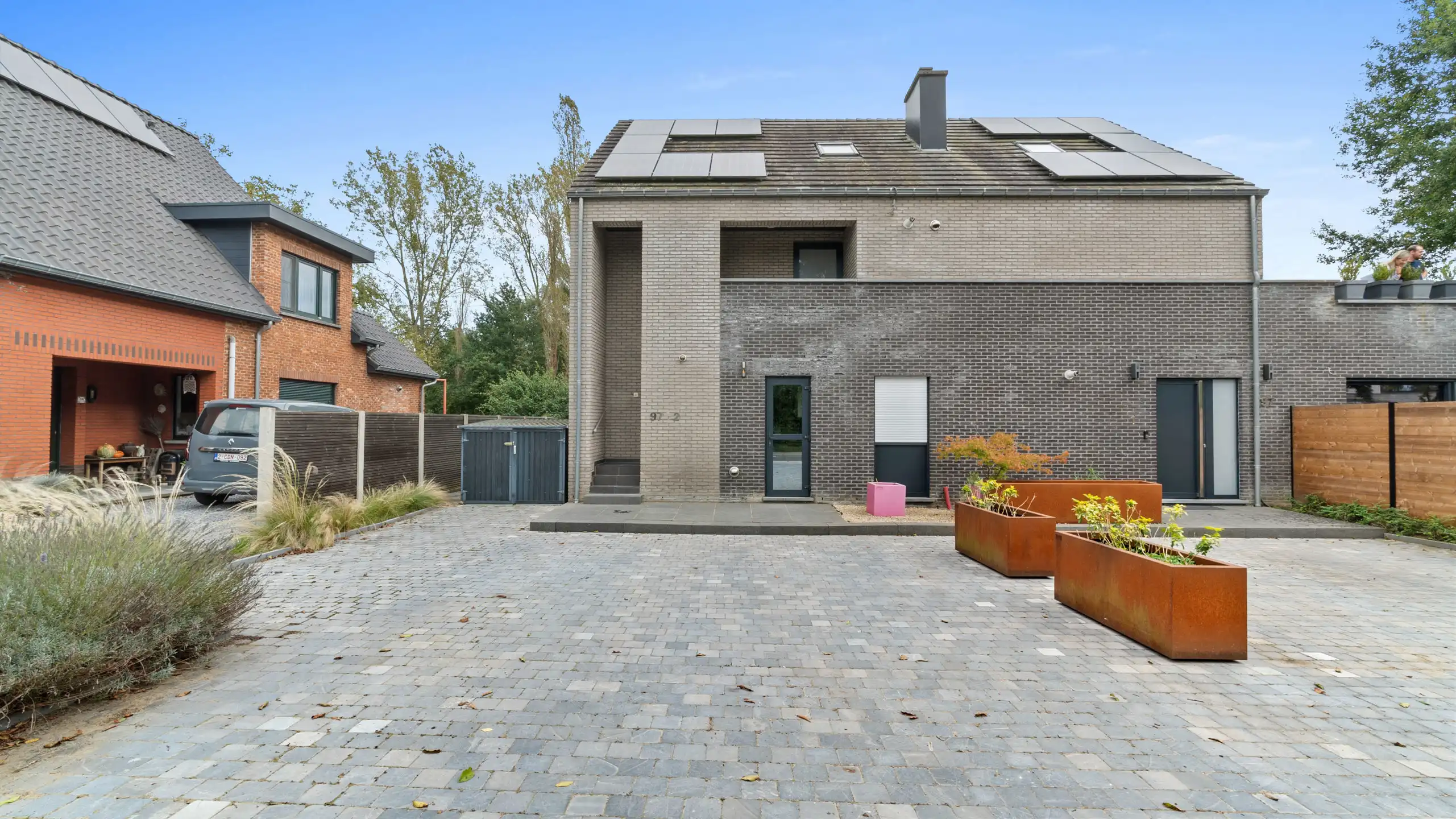 Vernieuwd appartement met 4 slaapkamers in Beringen foto {{pictureIndex}}