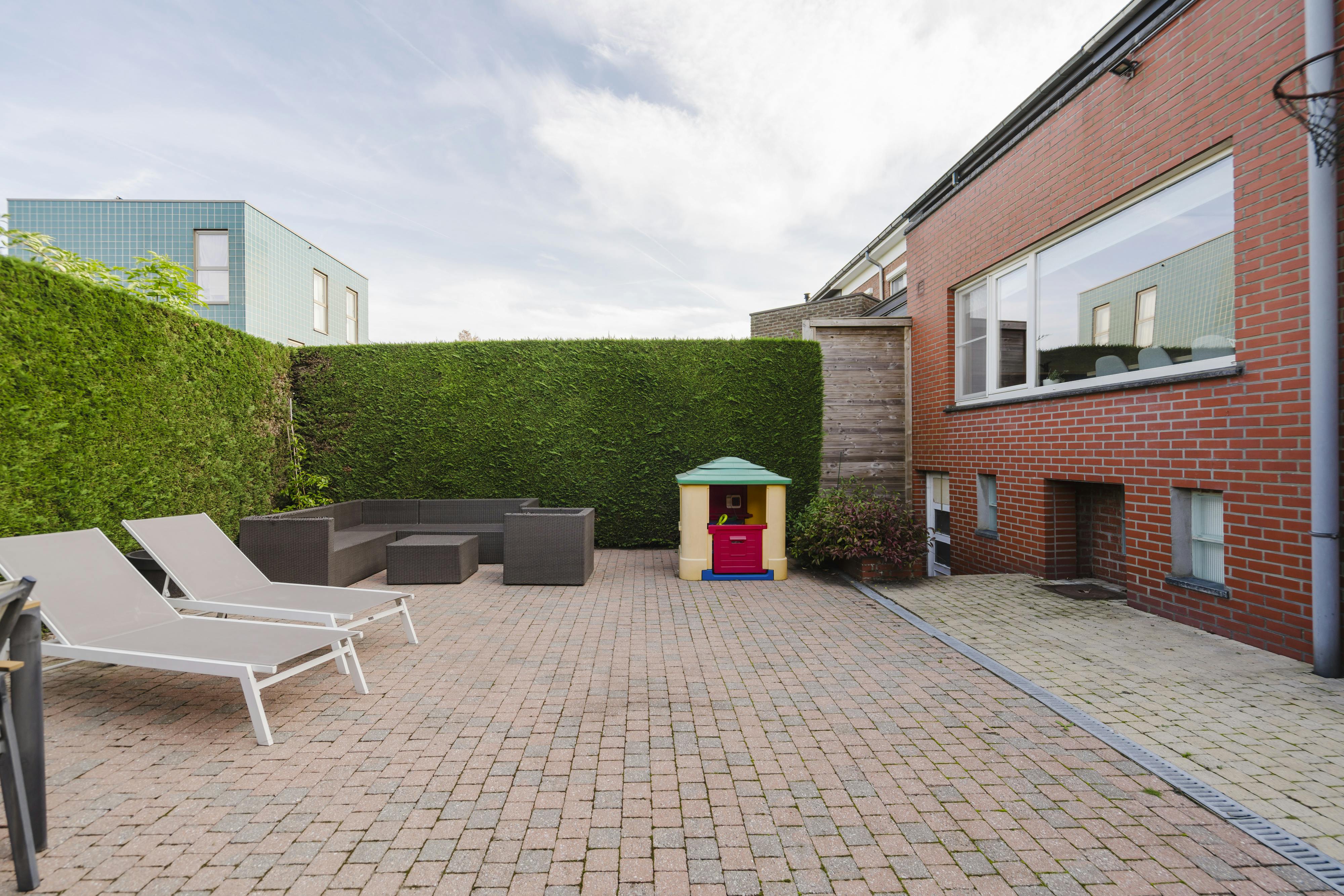 Halfopen gezinswoning met 3 slaapkamers nabij centrum Kortrijk foto 11