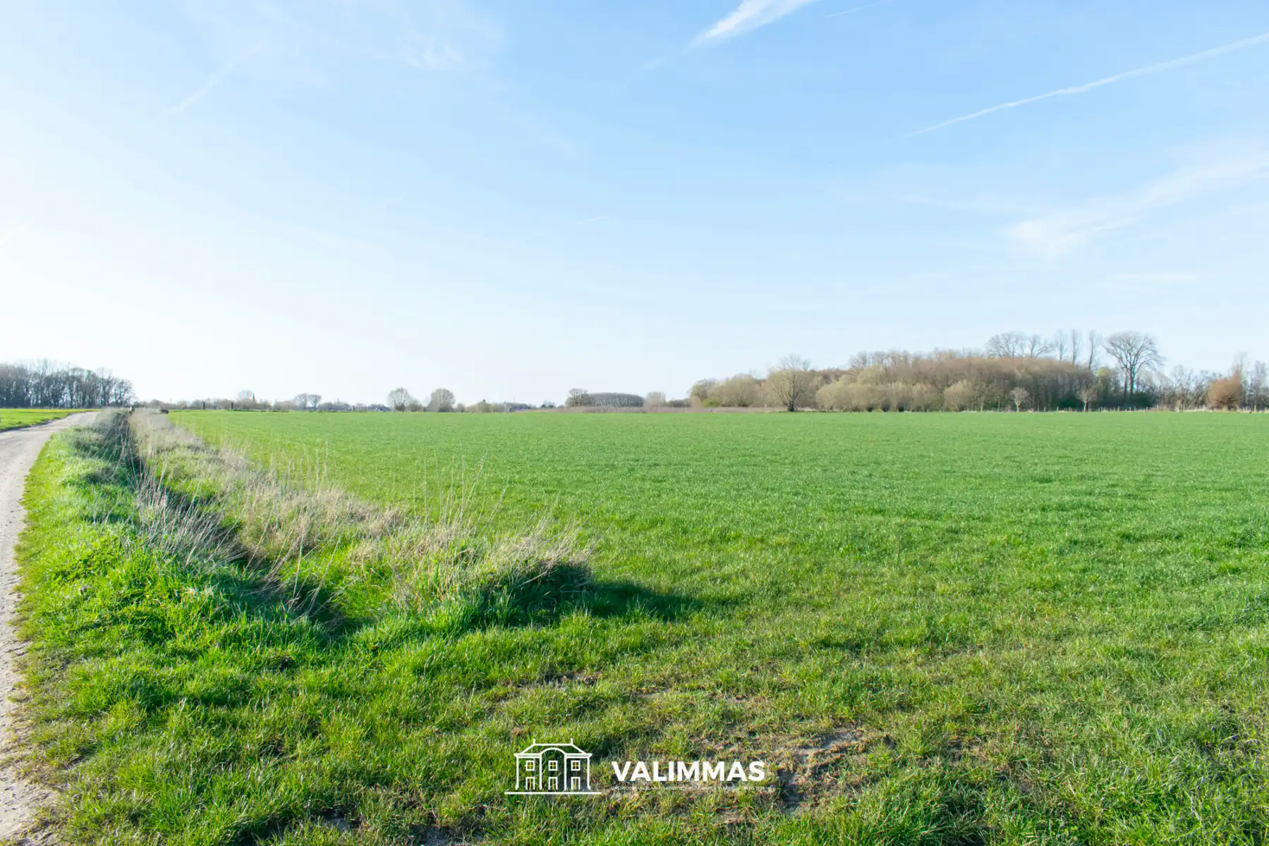 Welgelegen landbouwgrond (akkerland), ±52are. Vrij van pacht foto 2