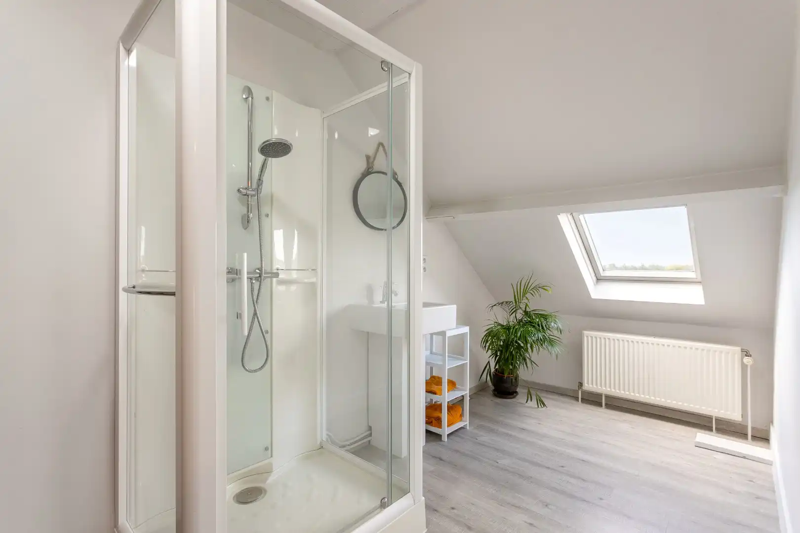Instapklare driegevelwoning met 3 slpk te Lembeek foto 27