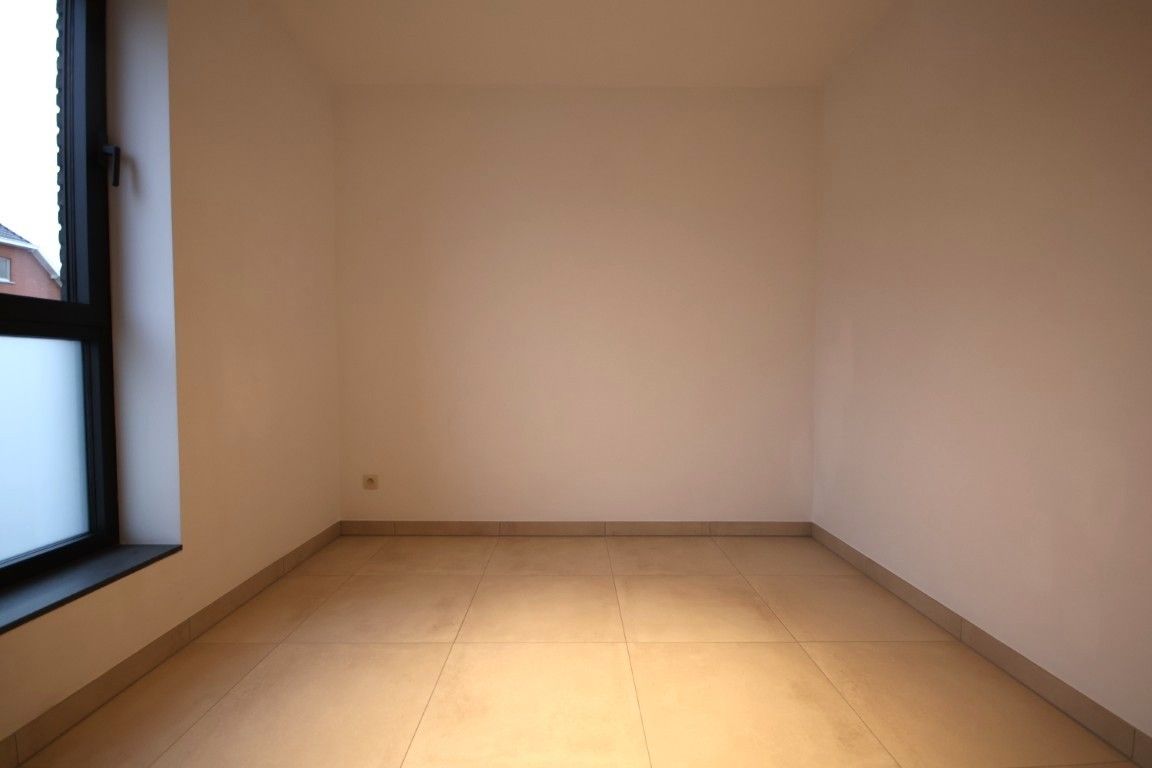 Mooi appartement met 3 slaapkamers op een aantrekkelijke locatie! foto 12