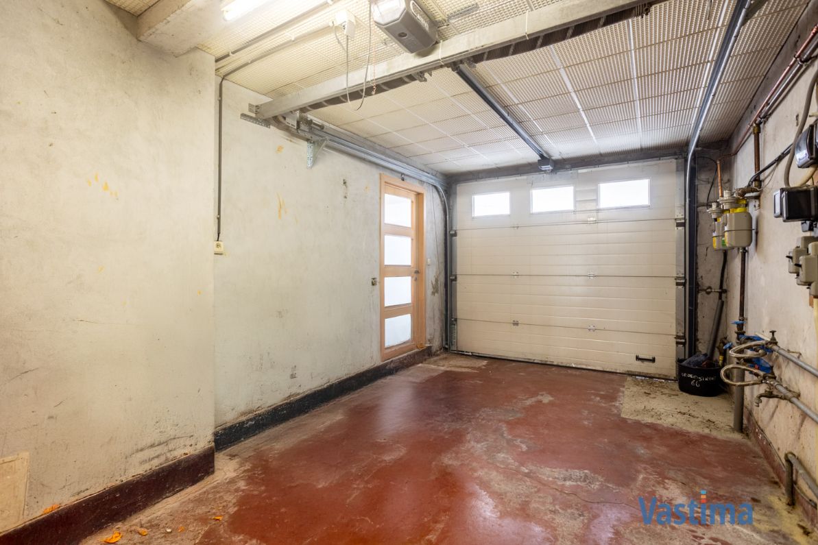 Solide rijwoning met garage en tuin in het hart van Aalst foto 13