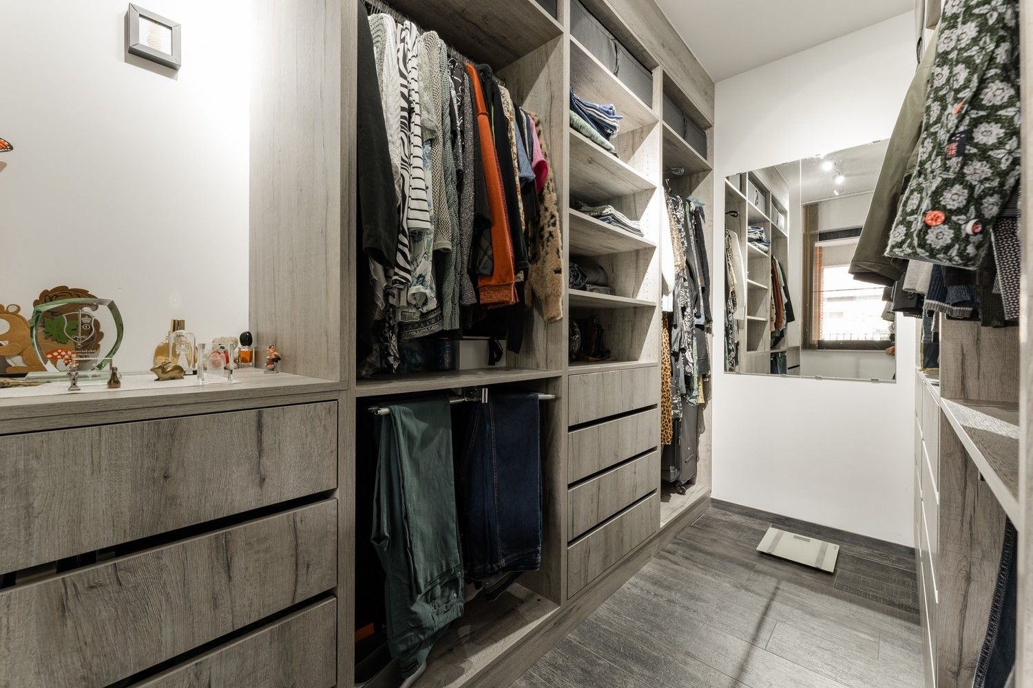 Ruim en lichtrijk  3 slaapkamer appartement met 2 terrassen  (49m²)  op toplocatie in Overpelt centrum foto 17