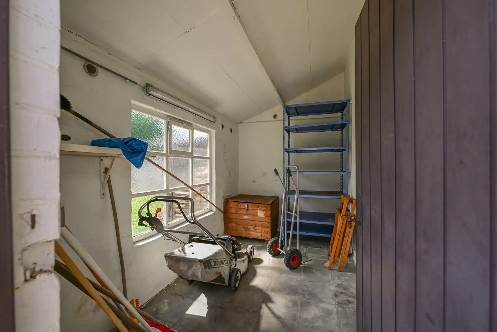 Halfopen bebouwing met 3 slaapkamers en garage op toplocatie foto 19