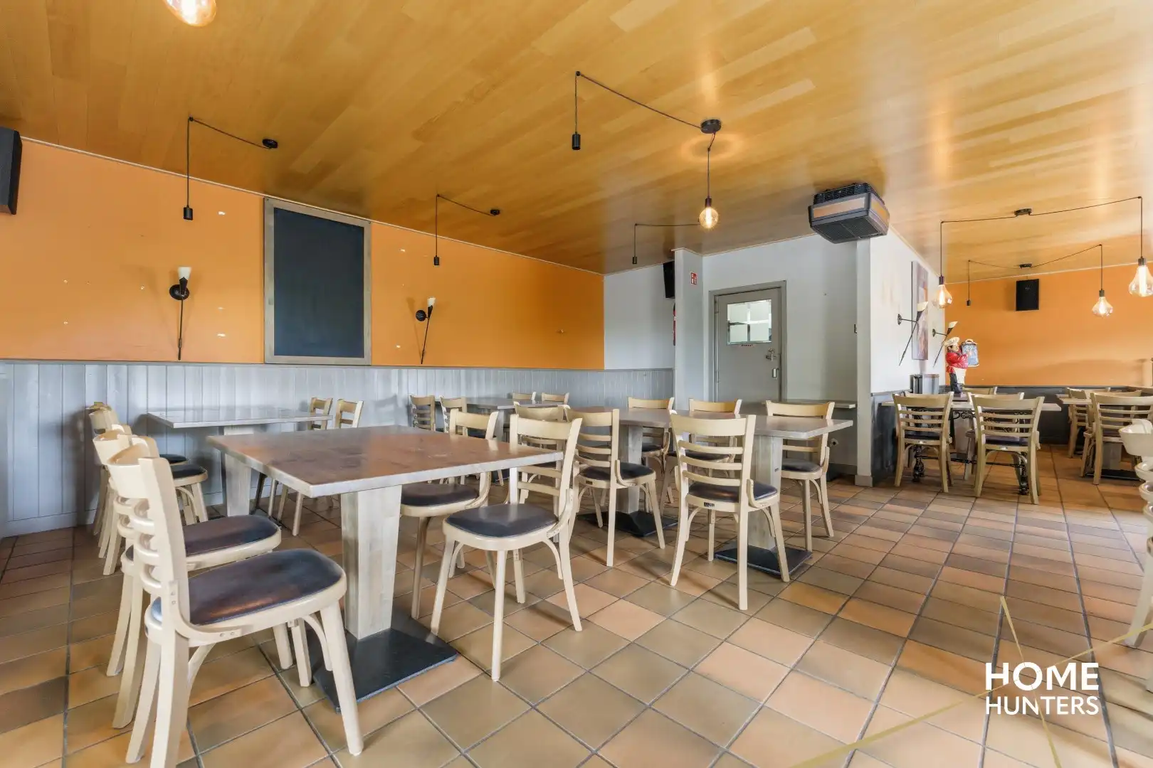 Unieke horecakans met enorme visibiliteit en potentieel – De Tommies, Dikkebusseweg 341 foto 14