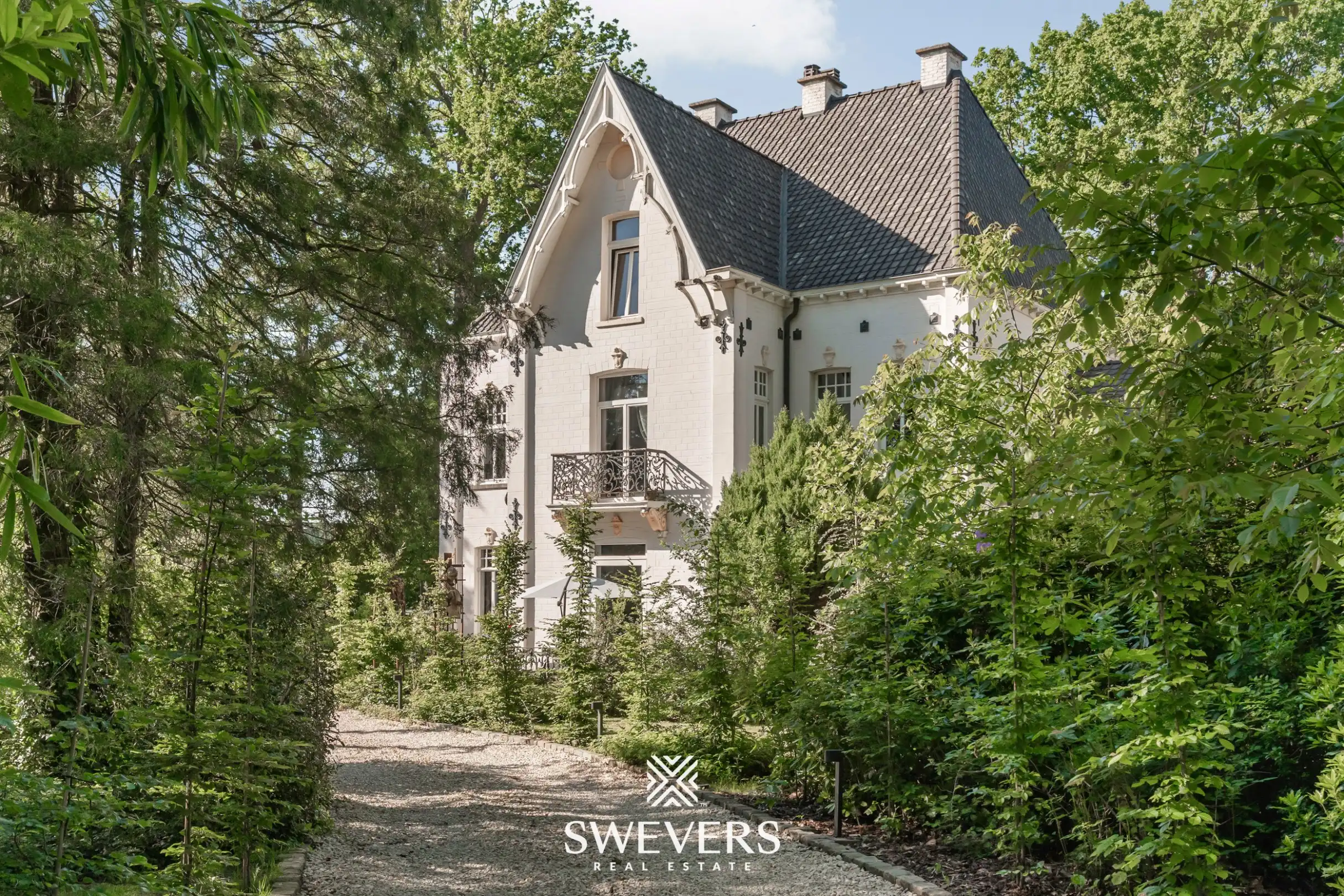 Belle-Epoque parel met 5 slpk in een park op 7.133m² foto 49