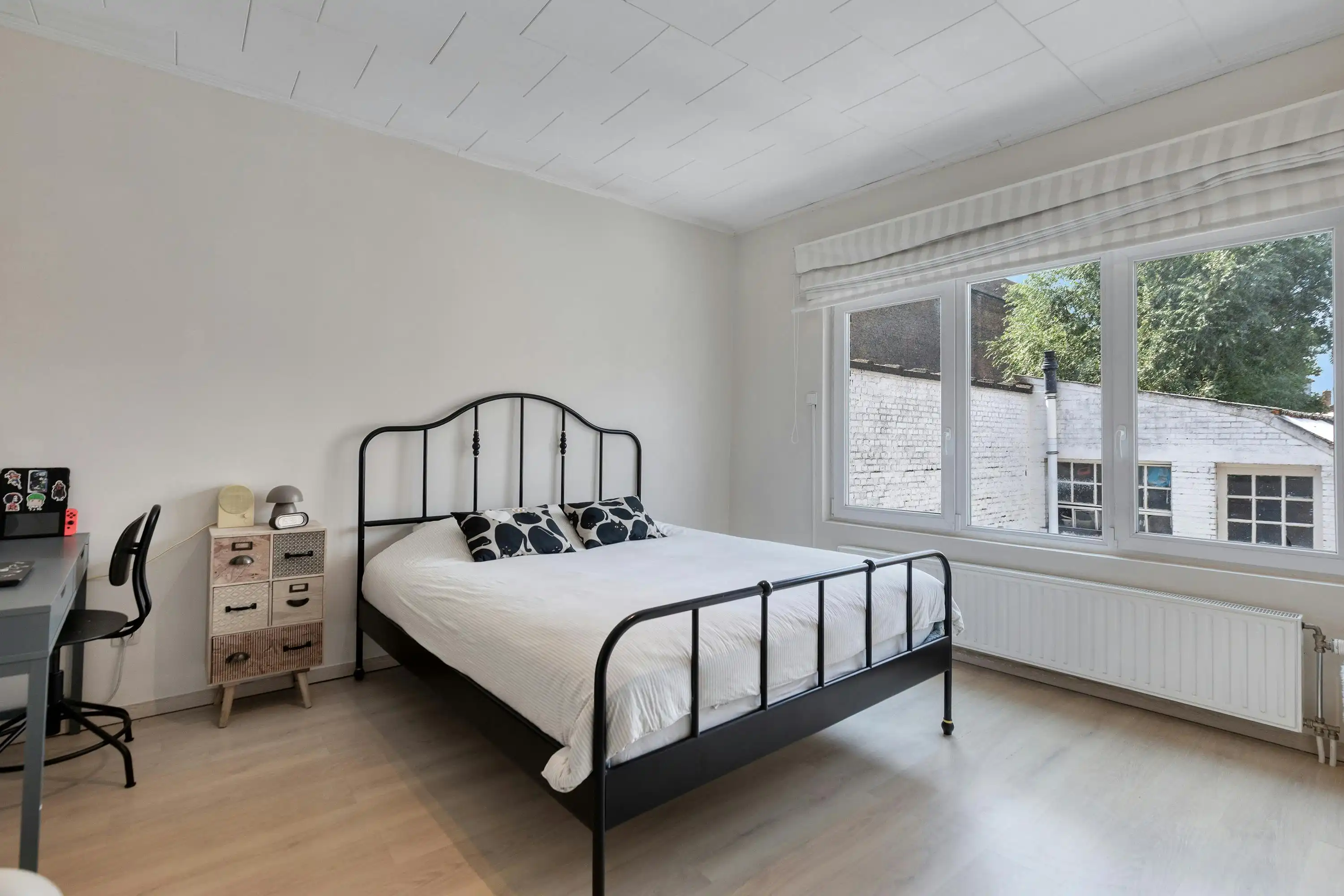Instapklare woning met 3 ruime slaapkamers te koop in Boom foto 10