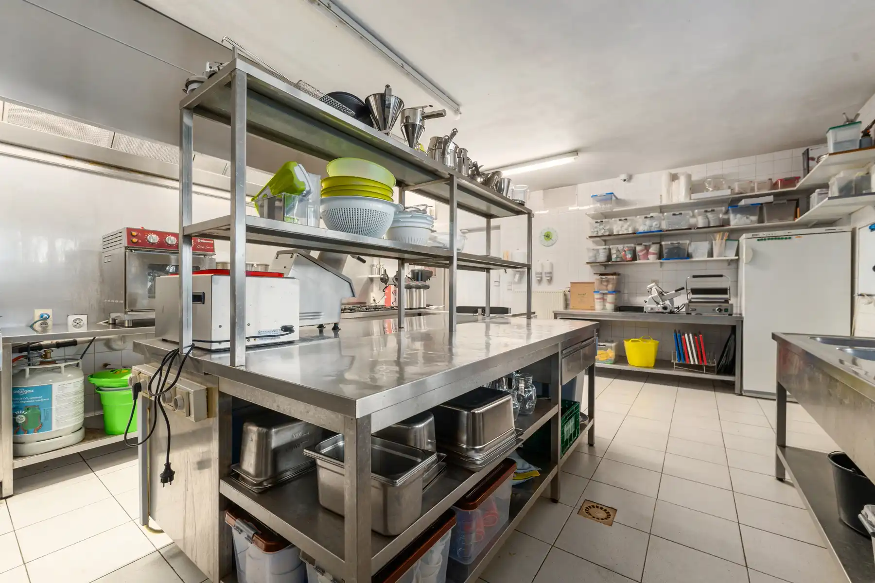 Karaktervol handelspand met woonst in Wulpen foto 9