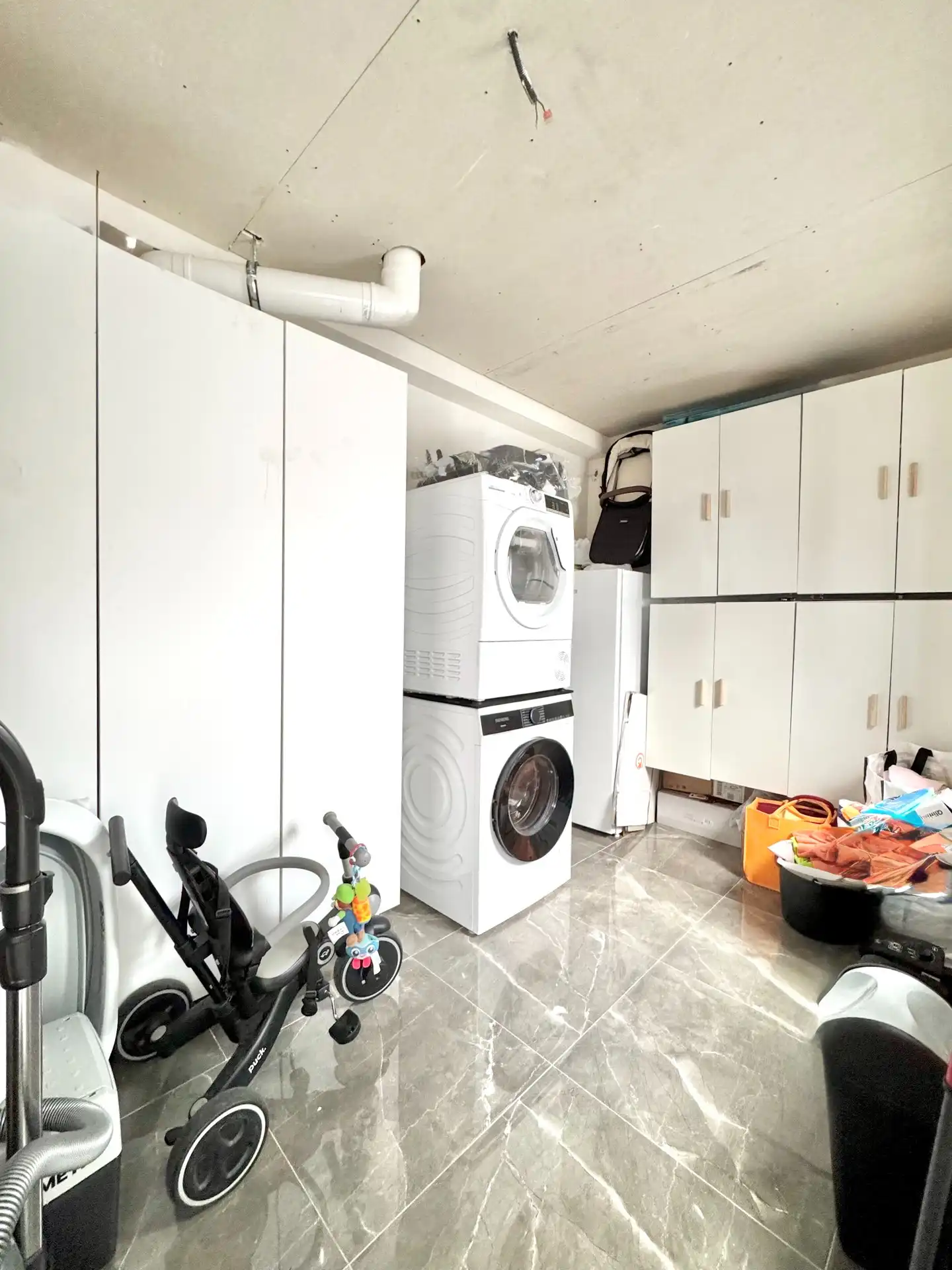 WONING MET TUIN & GARAGE MET UITWEG ACHTERAAN foto 13