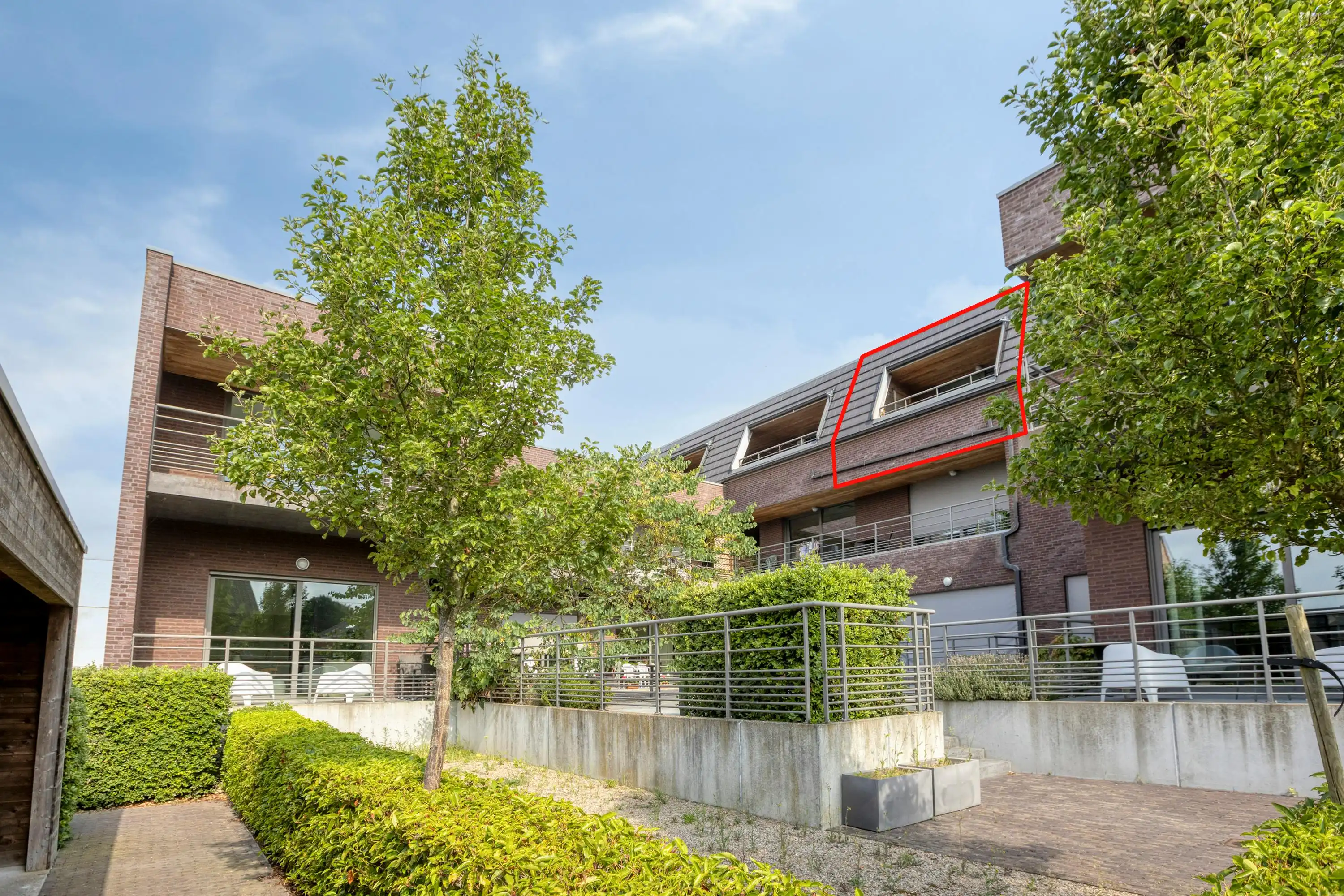 Instapklaar éénslaapkamerappartement met terras in Moorslede foto 13