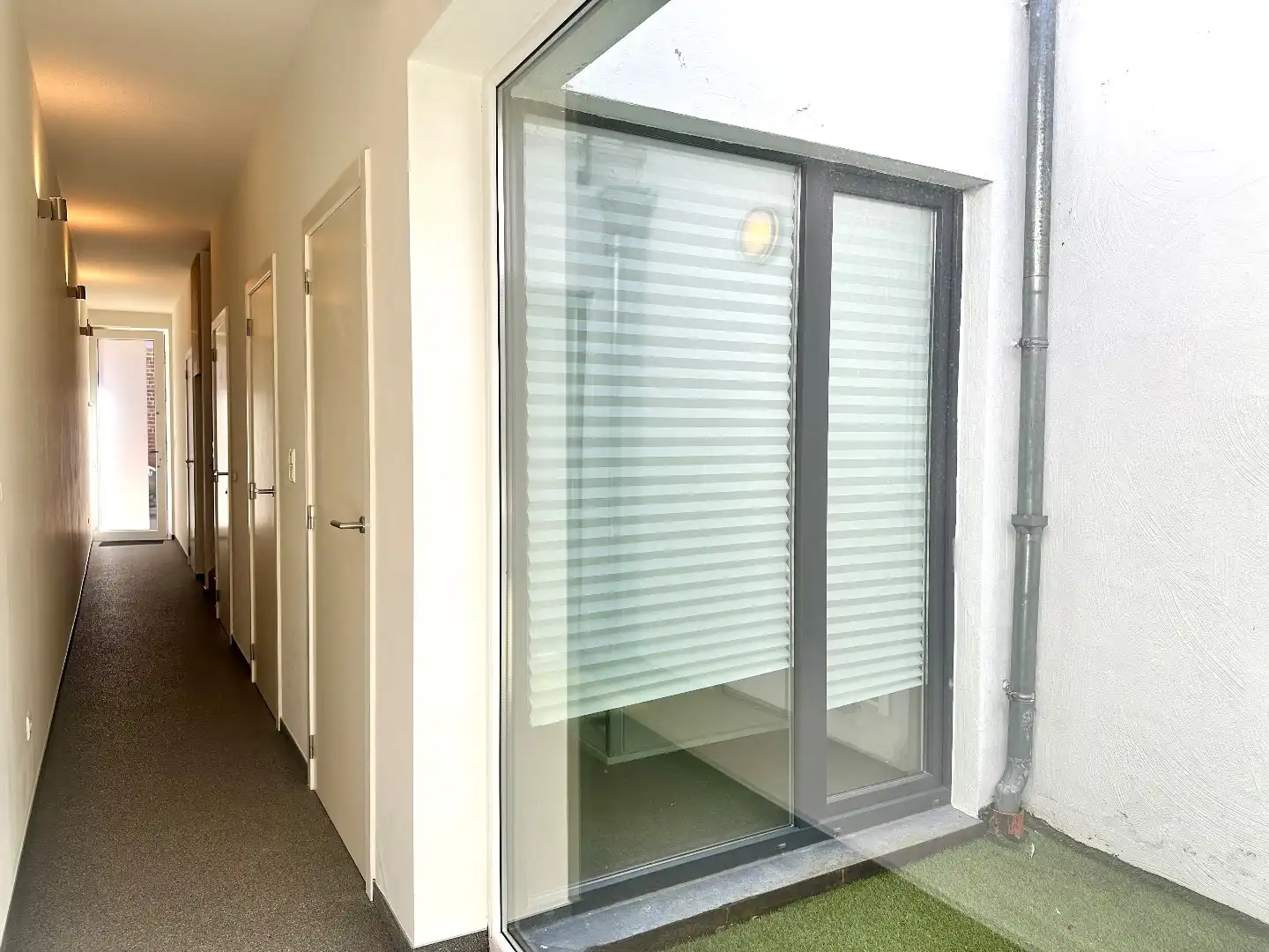 Verzorgde en moderne woning met 2 slaapkamers en terras in Tongeren-Borgloon foto 2