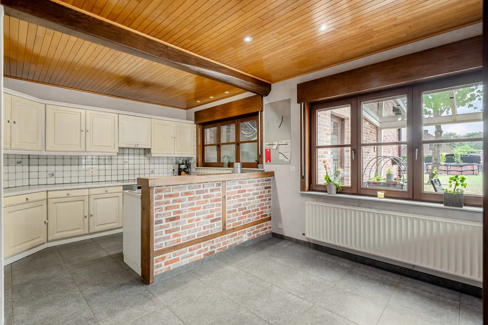 🏡&nbsp;Ruime gezinswoning met 3 slaapkamers op een prachtig perceel van 12a48ca foto 7