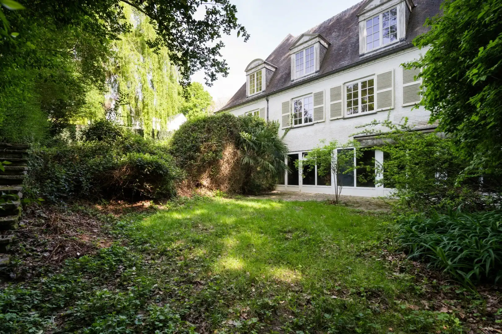 Een te moderniseren architecturale villa van ca. 700m² foto 7