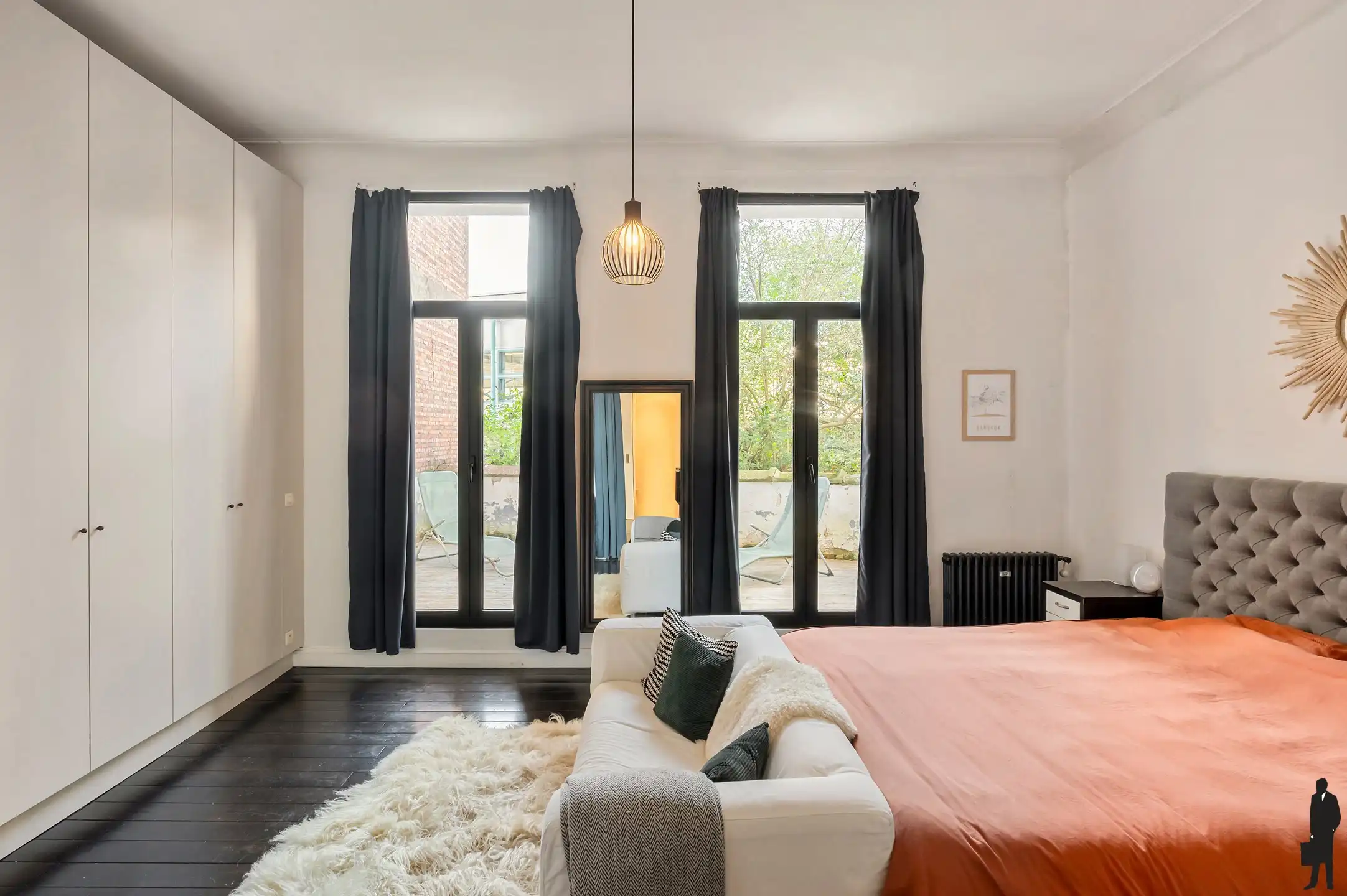 Authentiek appartement met hoge plafonds en terras foto 20