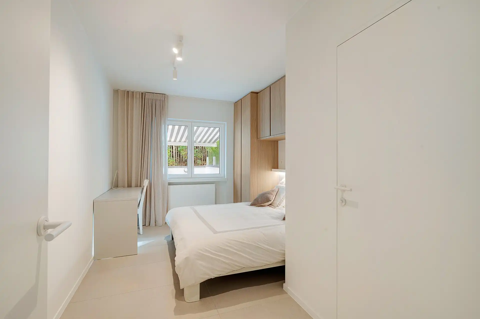 Exclusief gerenoveerd hoekappartement met 3 slaapkamers en riant zonneterras van 40 m² foto 24