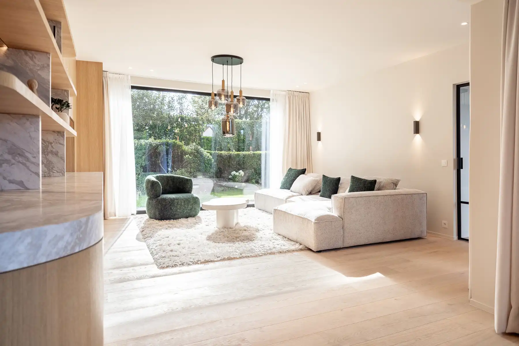 Smaakvol gerenoveerde alleenstaande woning foto 13
