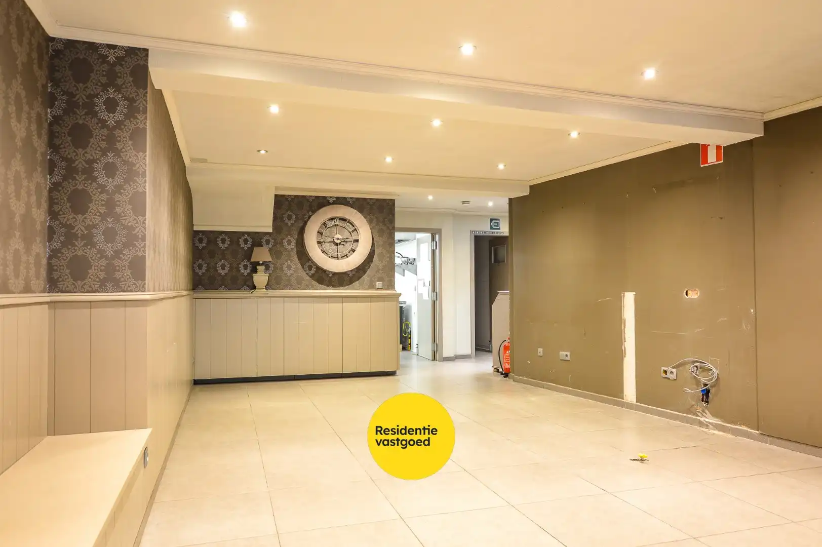 Handelswoning op topligging te Aartrijke foto 11