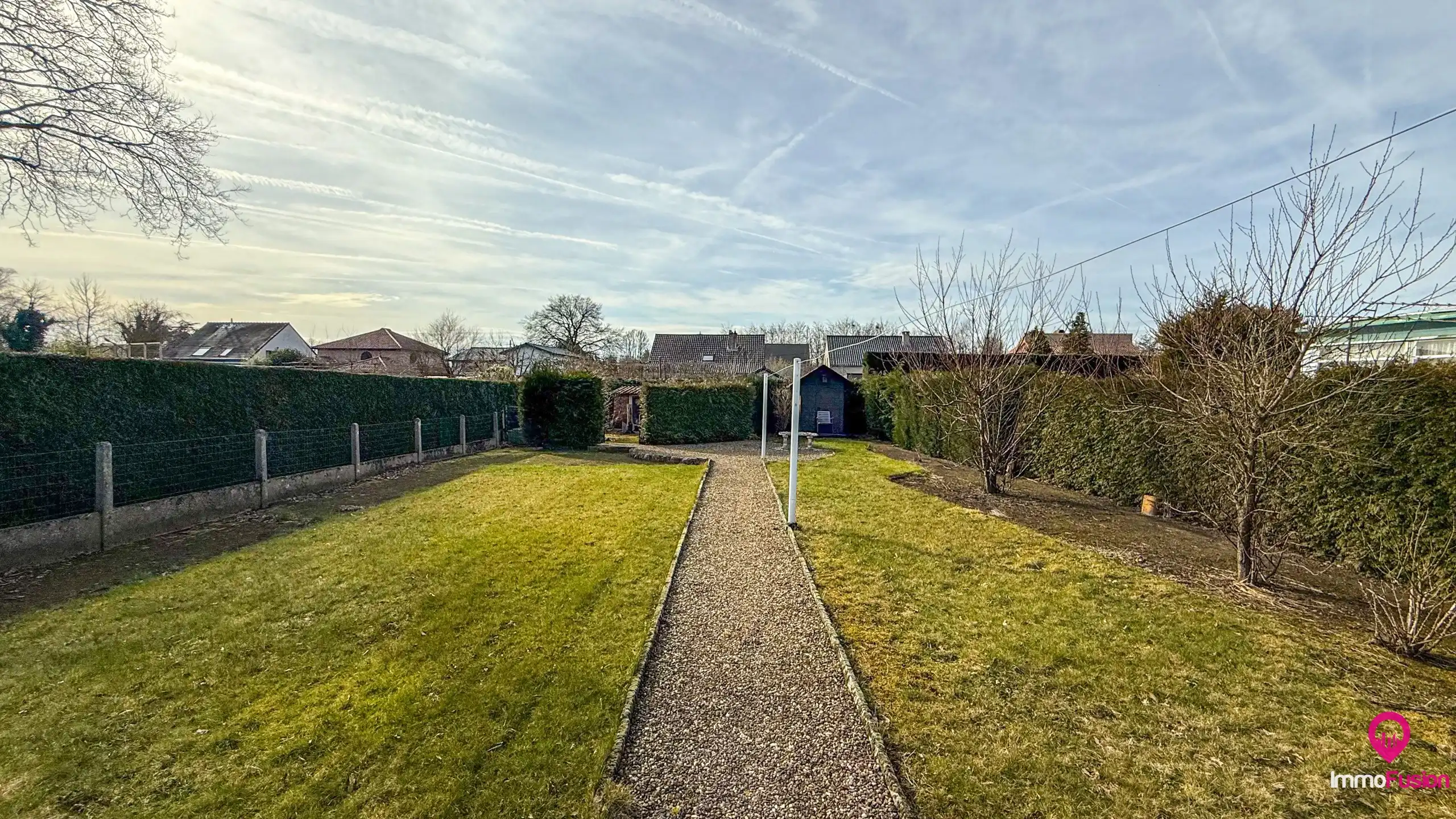 Ruime woning met 4slpk en veel privacy in rustige straat! foto 34