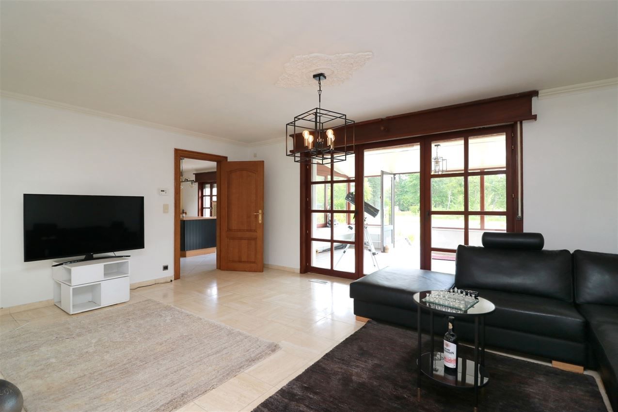 Temidden van weilanden, 5 slpk., label D foto 10