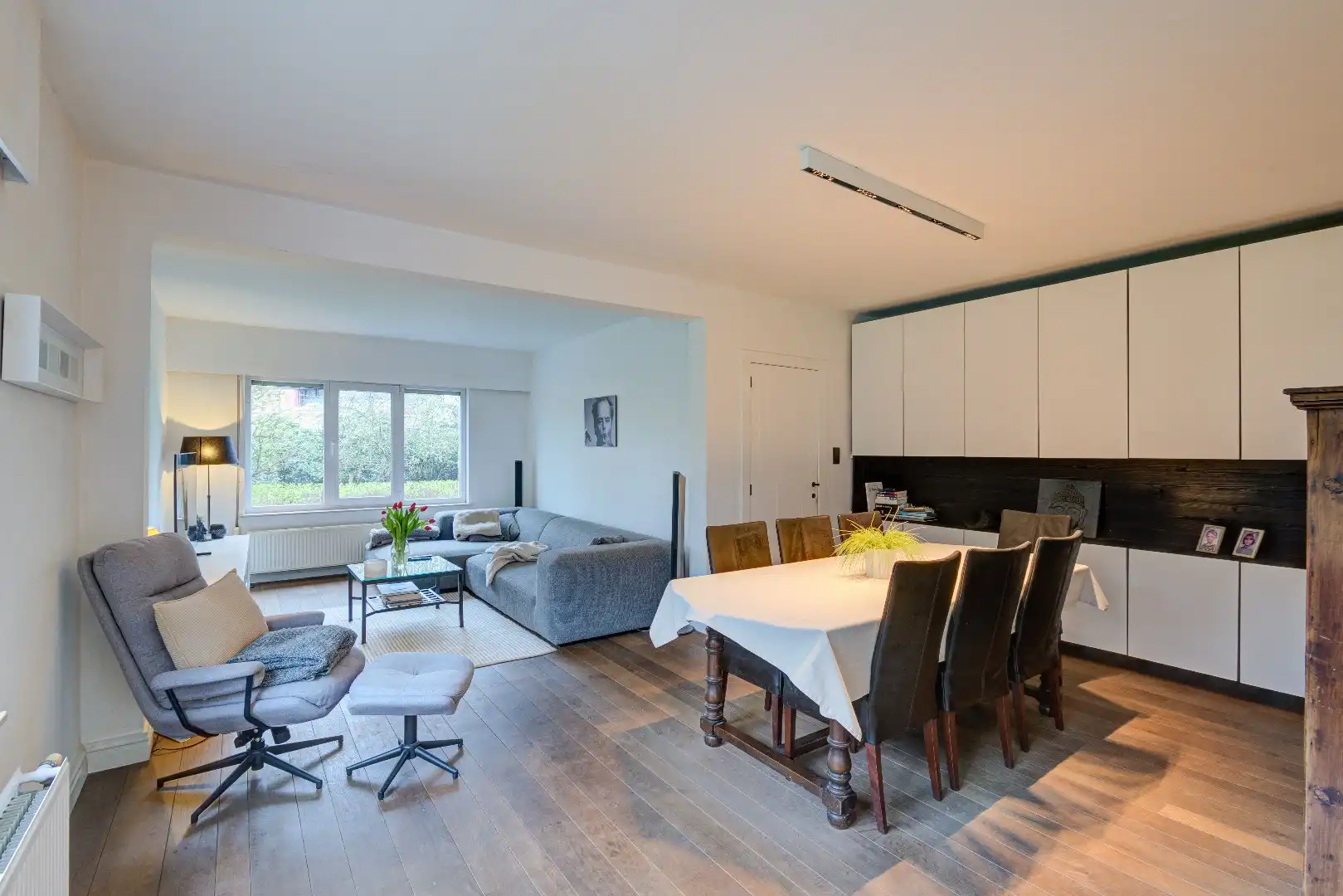 Half open woning in Schilde met zonnige tuin op het zuidwesten, terras en 4 slaapkamers, 1 badkamer en 4 parkeerplaatsen foto 5