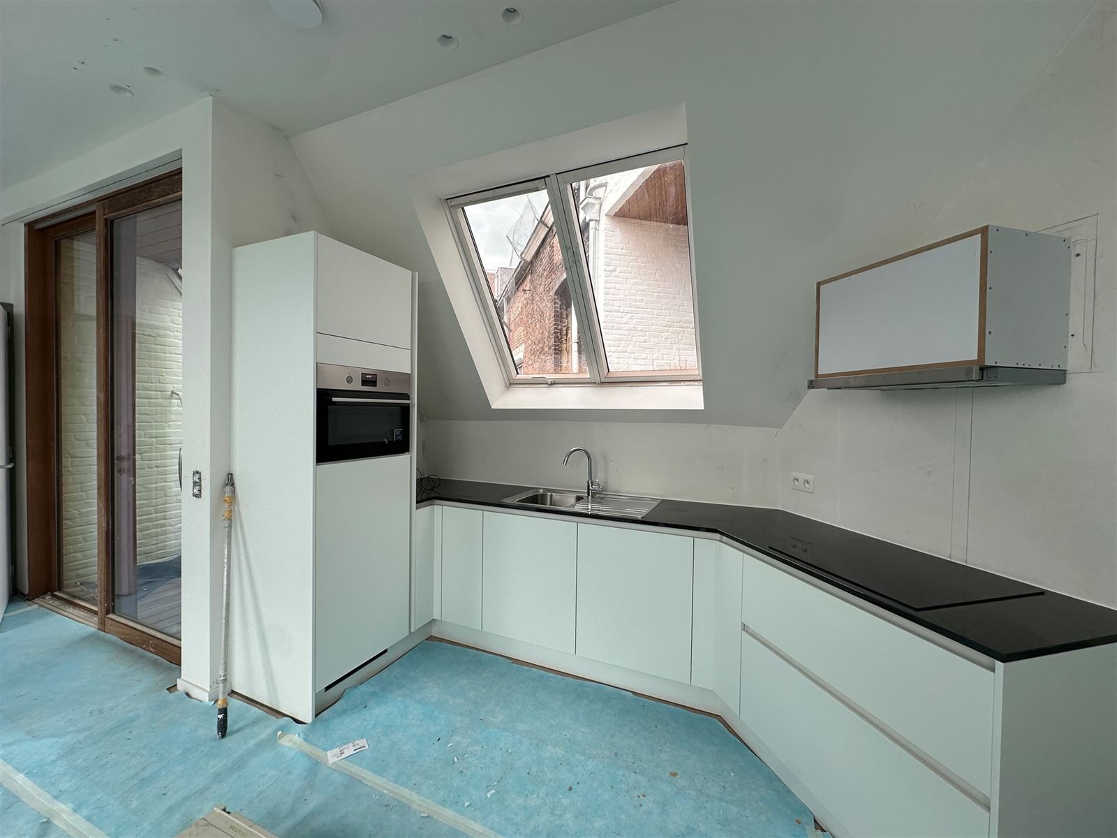 Instapklaar appartement te centrum Zottegem! foto 4