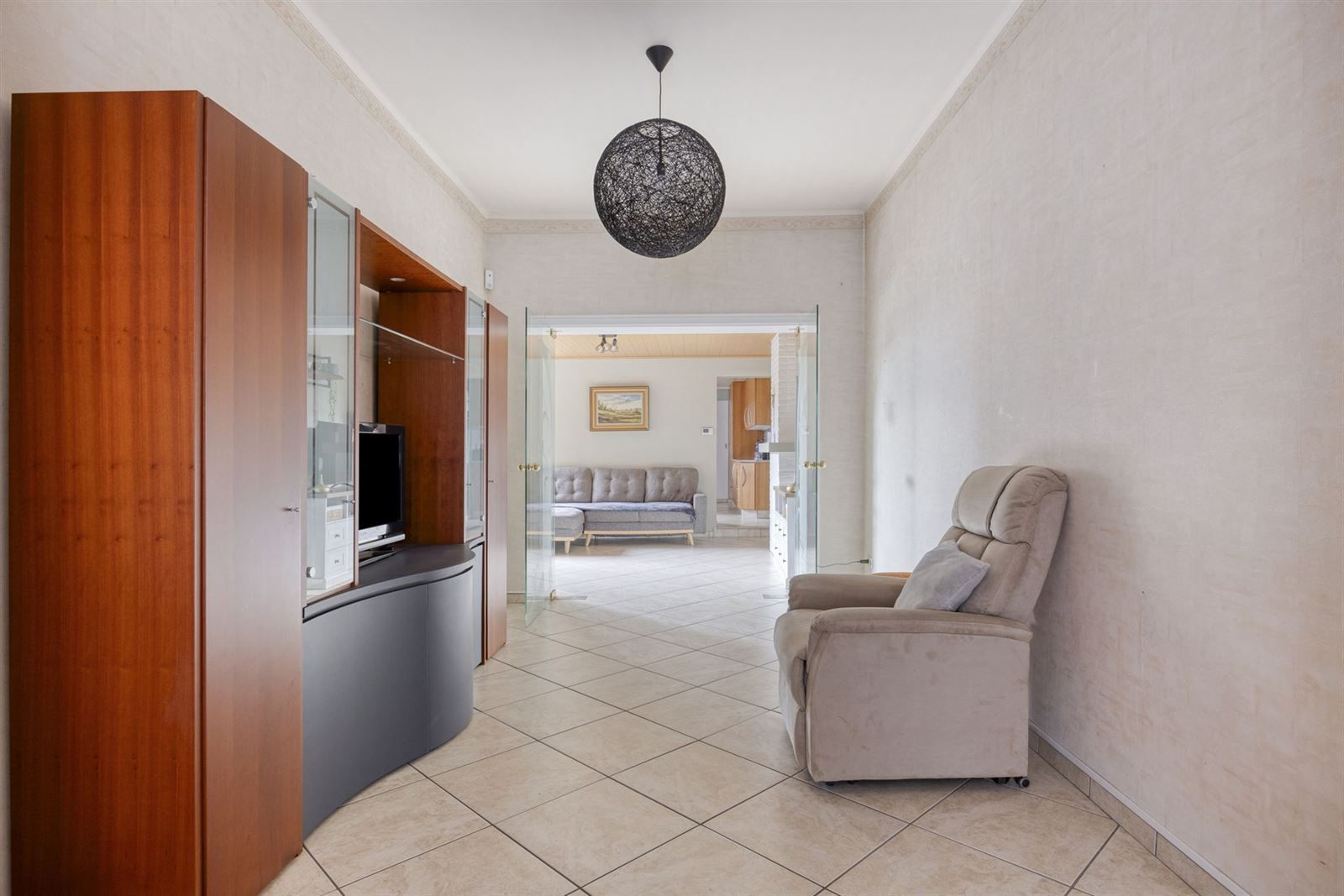 Woning met ruime loods te koop foto 6