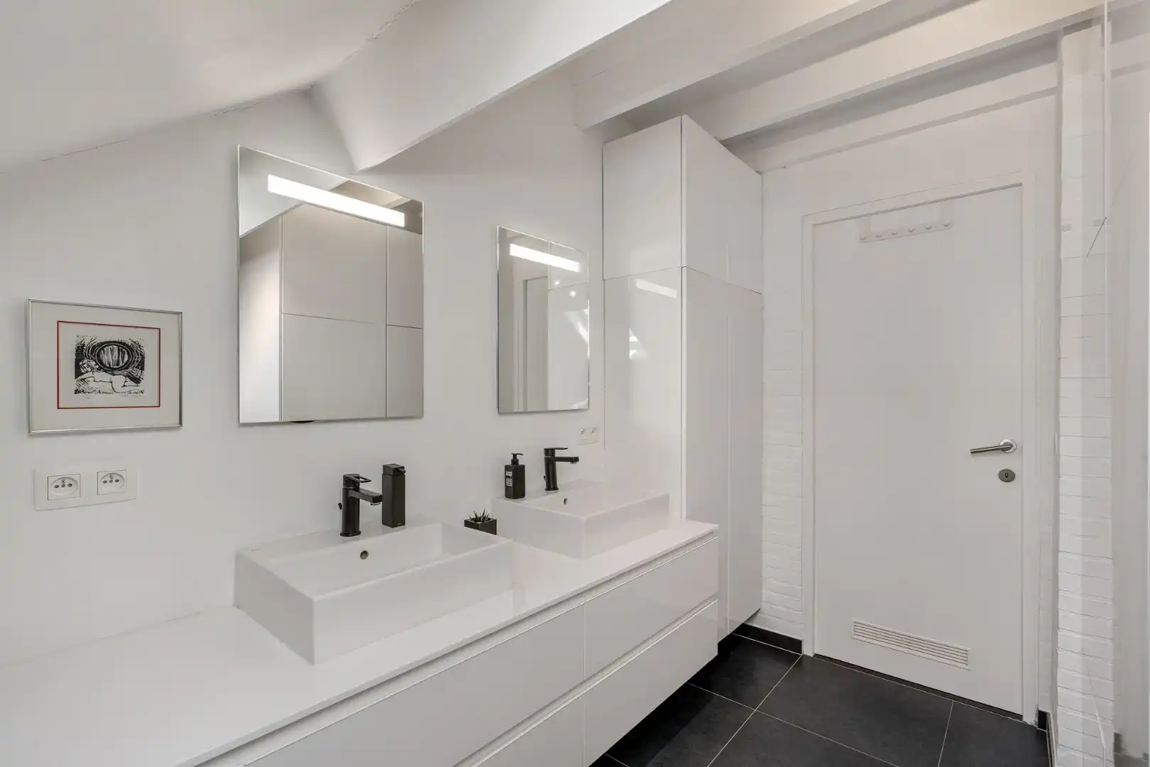 Moderne architectenwoning met mooie tuin en zwembad, 5 slaapkamers in Hasselt, OB op 8a12ca in doodlopende straat foto 35