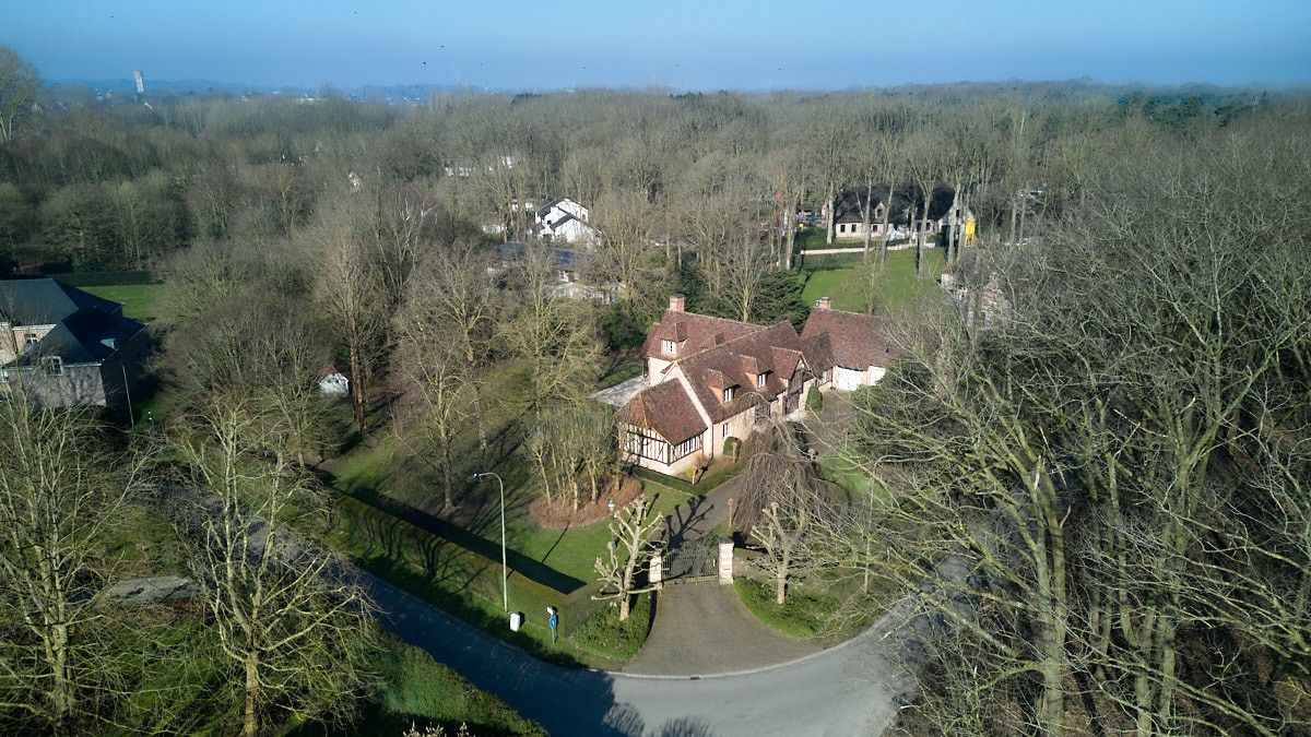 Exceptioneel landhuis in 'de Bommels' omringd door groen foto 4