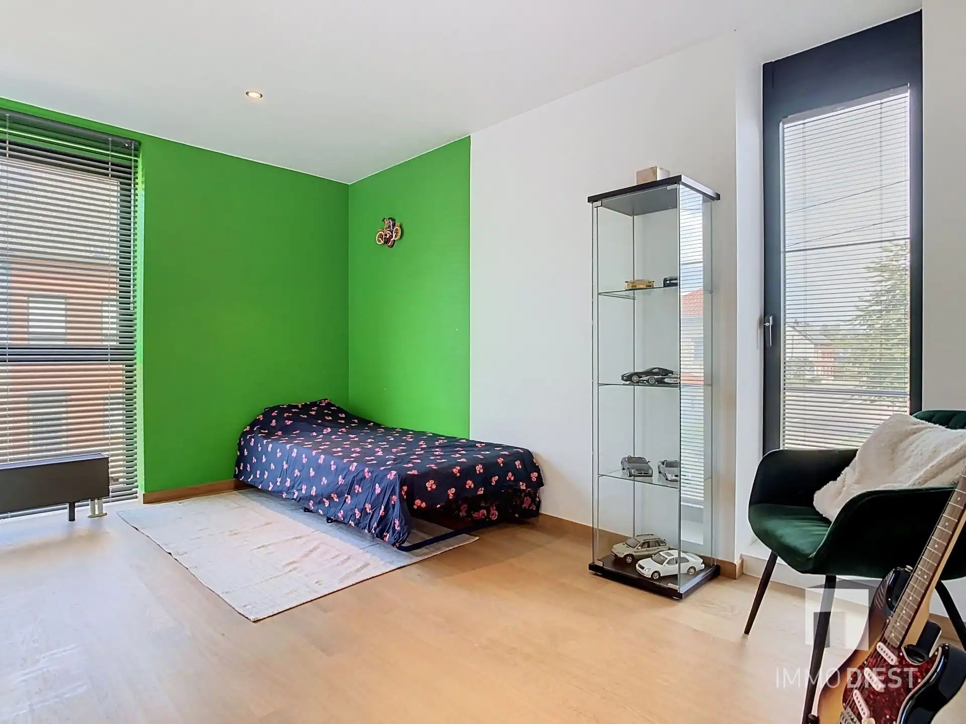 Moderne, lichtrijke woning met aangename tuin aan de voet van hartje Scherpenheuvel. foto 21