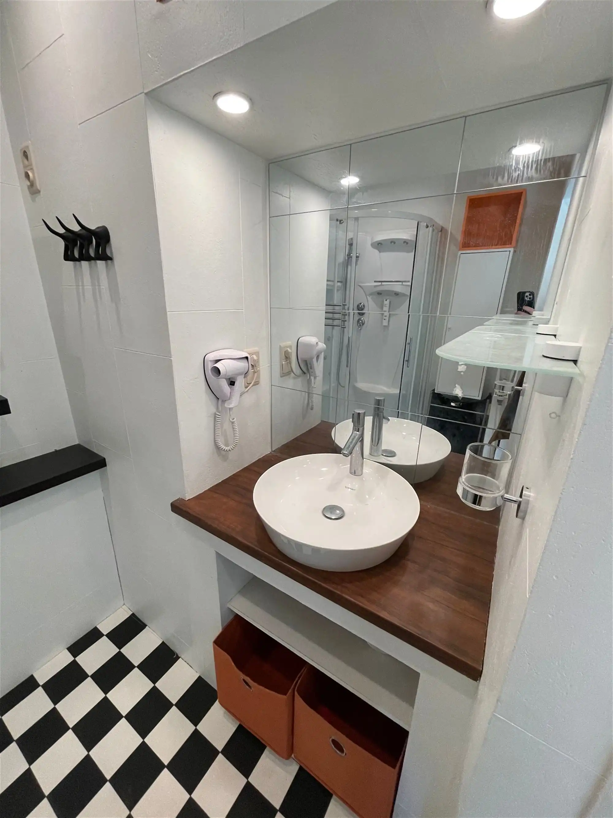 Modern appartement met twee terrassen foto 8