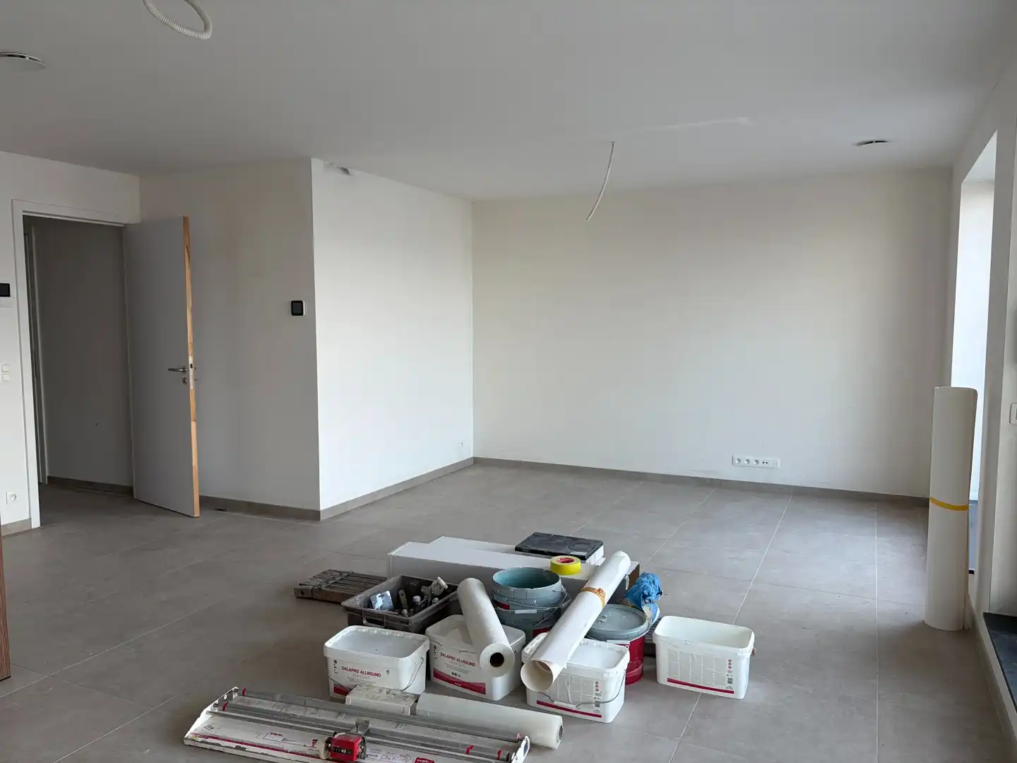 Instapklaar nieuwbouwappartement met 2 slaapkamers en terras. foto 5