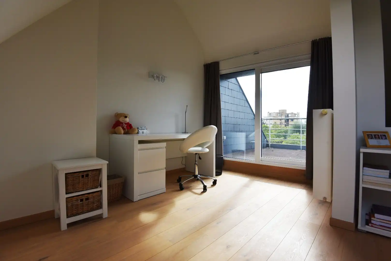 Duplex appartement op de 2e verdieping met 2 slpks en terras te Gent foto 6