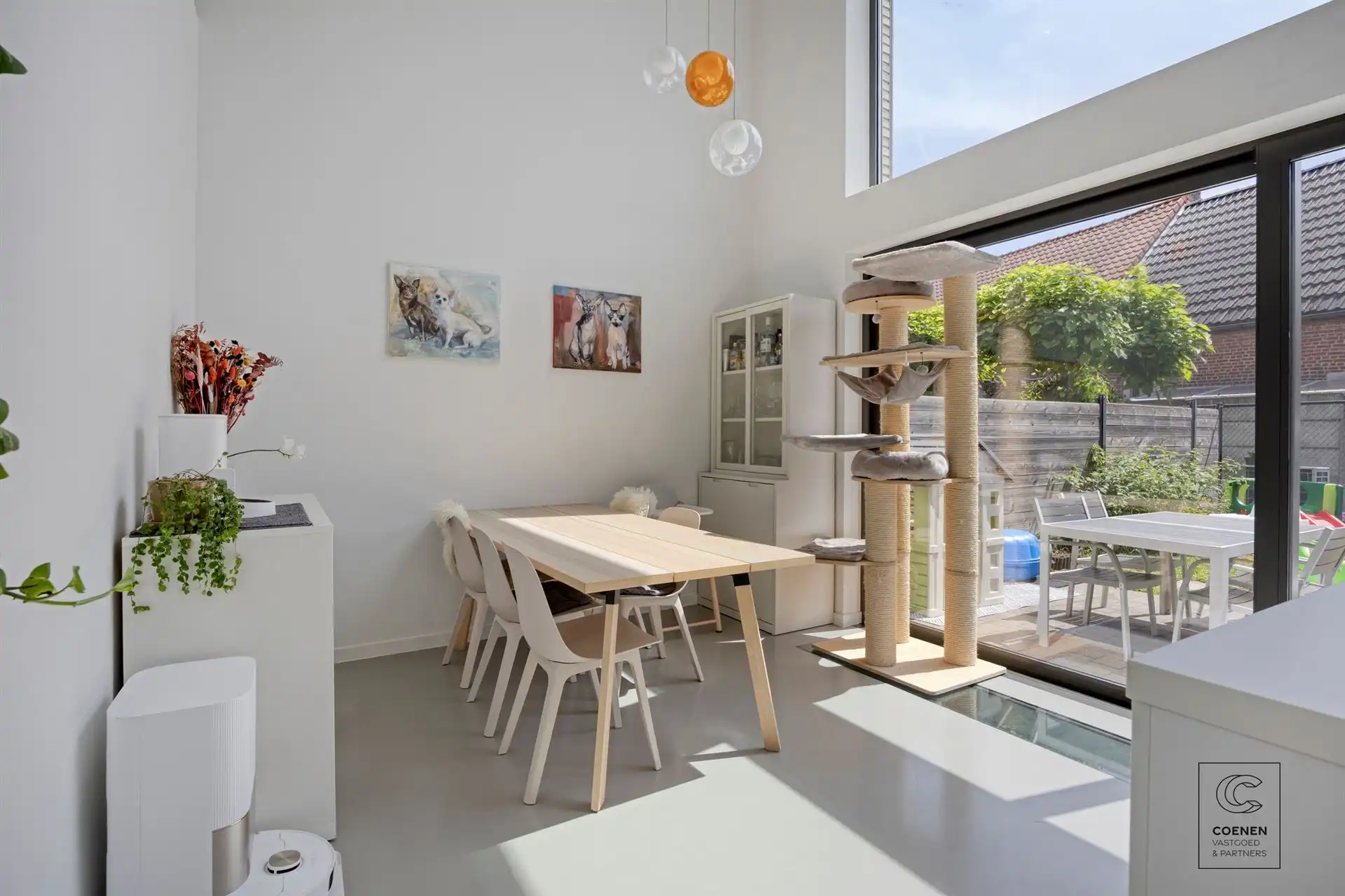 Instapklare woning met 3 slpk, 196 m2 bew. opp te Brasschaat foto 4