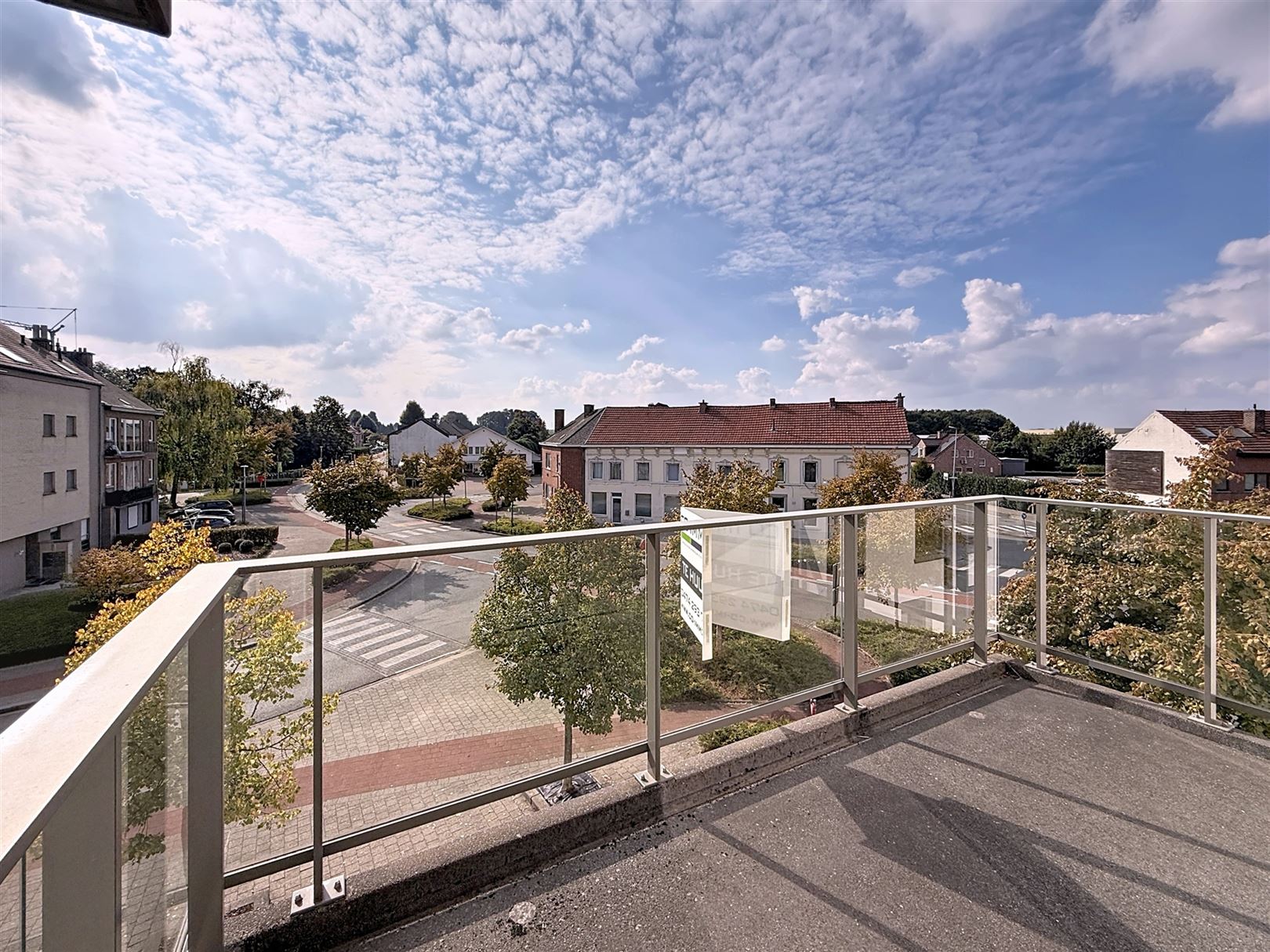 Mooi app, 3 slpks, terras, kelder en parking foto 4