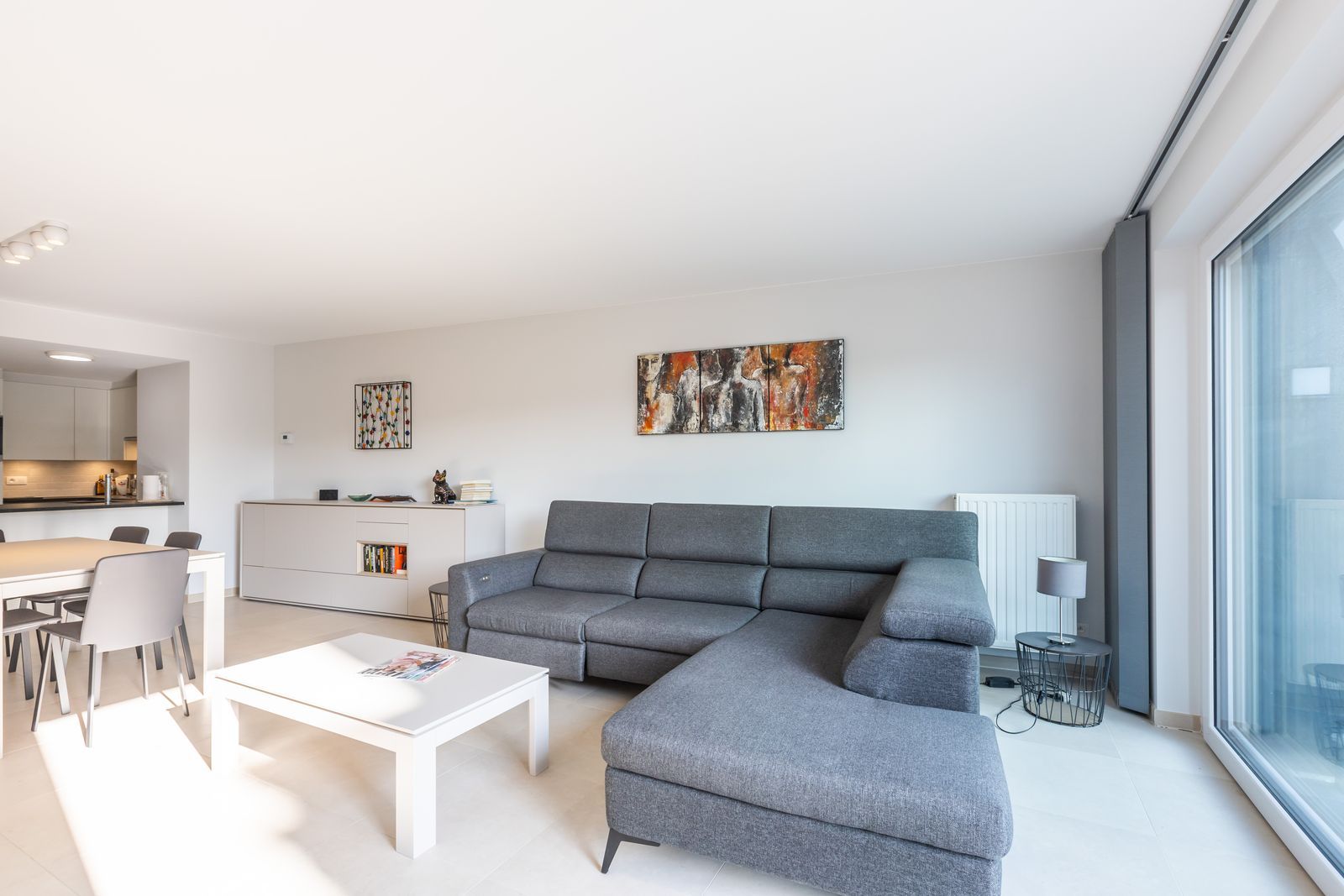 Prachtig appartement met 2 slpk en zonnig terras in jonge residentie foto 4