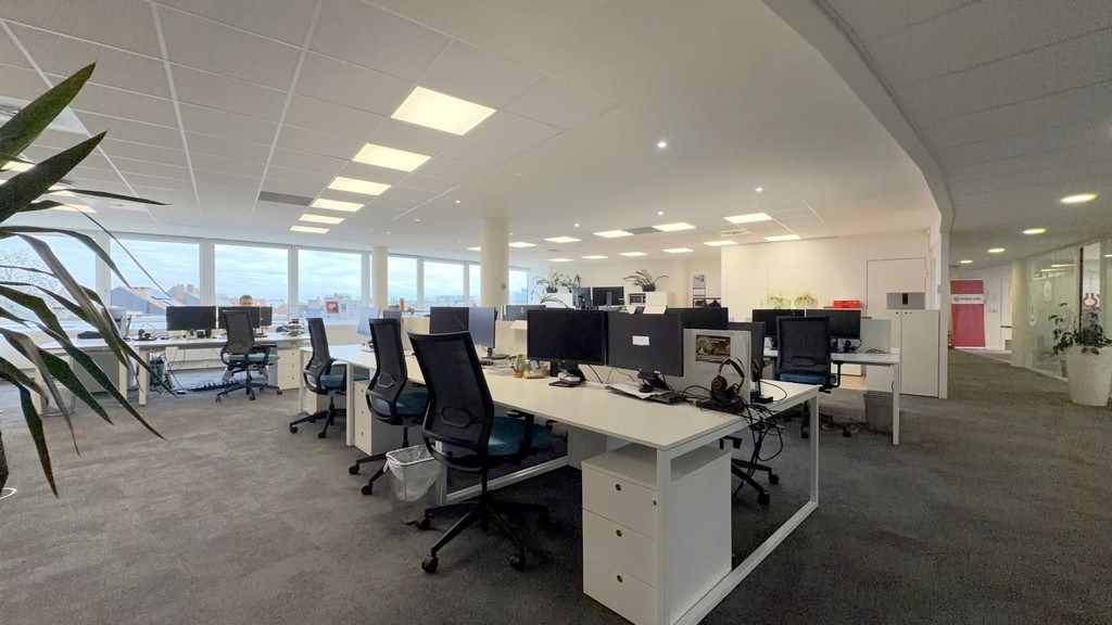 Knap ingericht kantoor te huur in Antwerp Gate I te Berchem foto 5