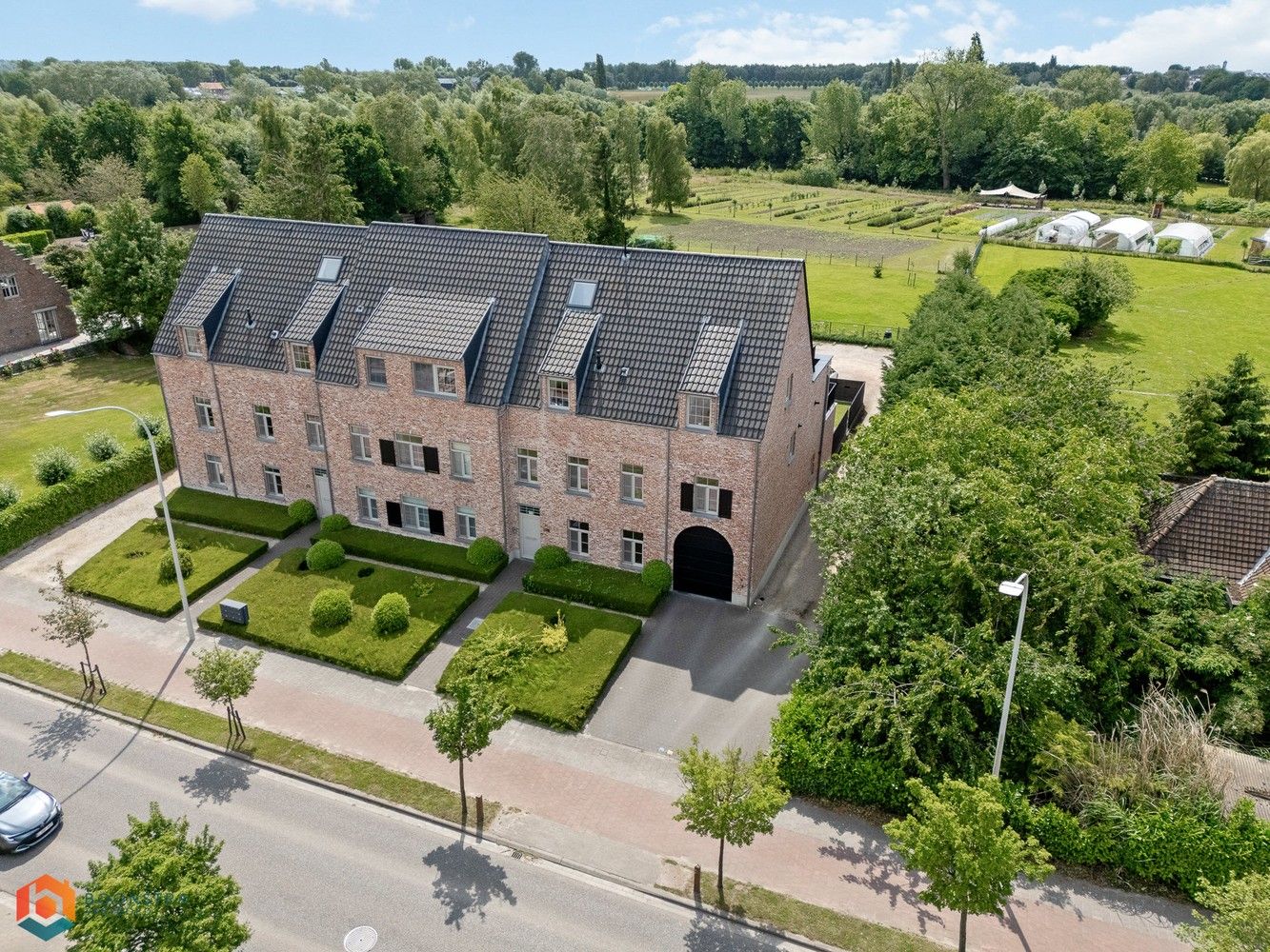 Luxueus duplex app. met 2 slpkrs en royaal terras (37m²) te Reet foto 2