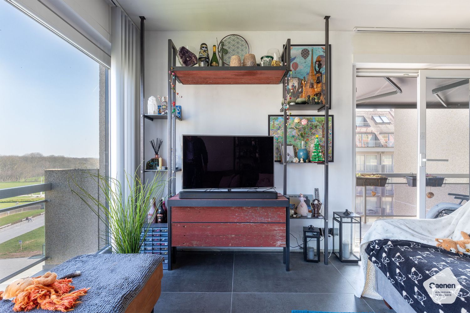 Gerenoveerd hoekappartement met 3 slaapkamers en mooi uitzicht foto 4